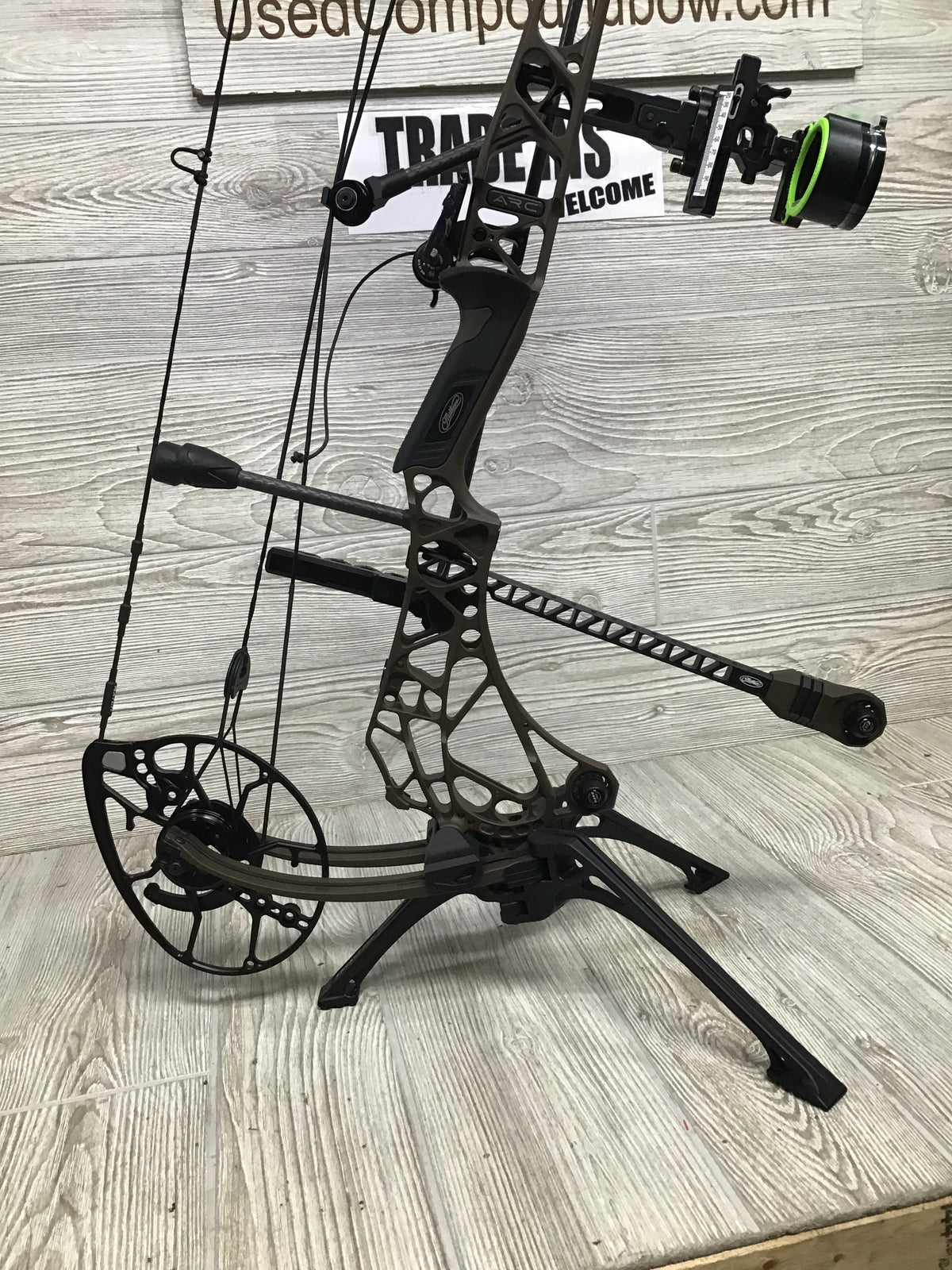 Used Mathews ARC 30 LH Kodiak Brown Loaded Package!!