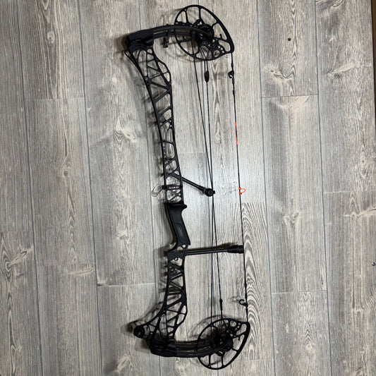 Used Mathews Lift X 33 RH Black