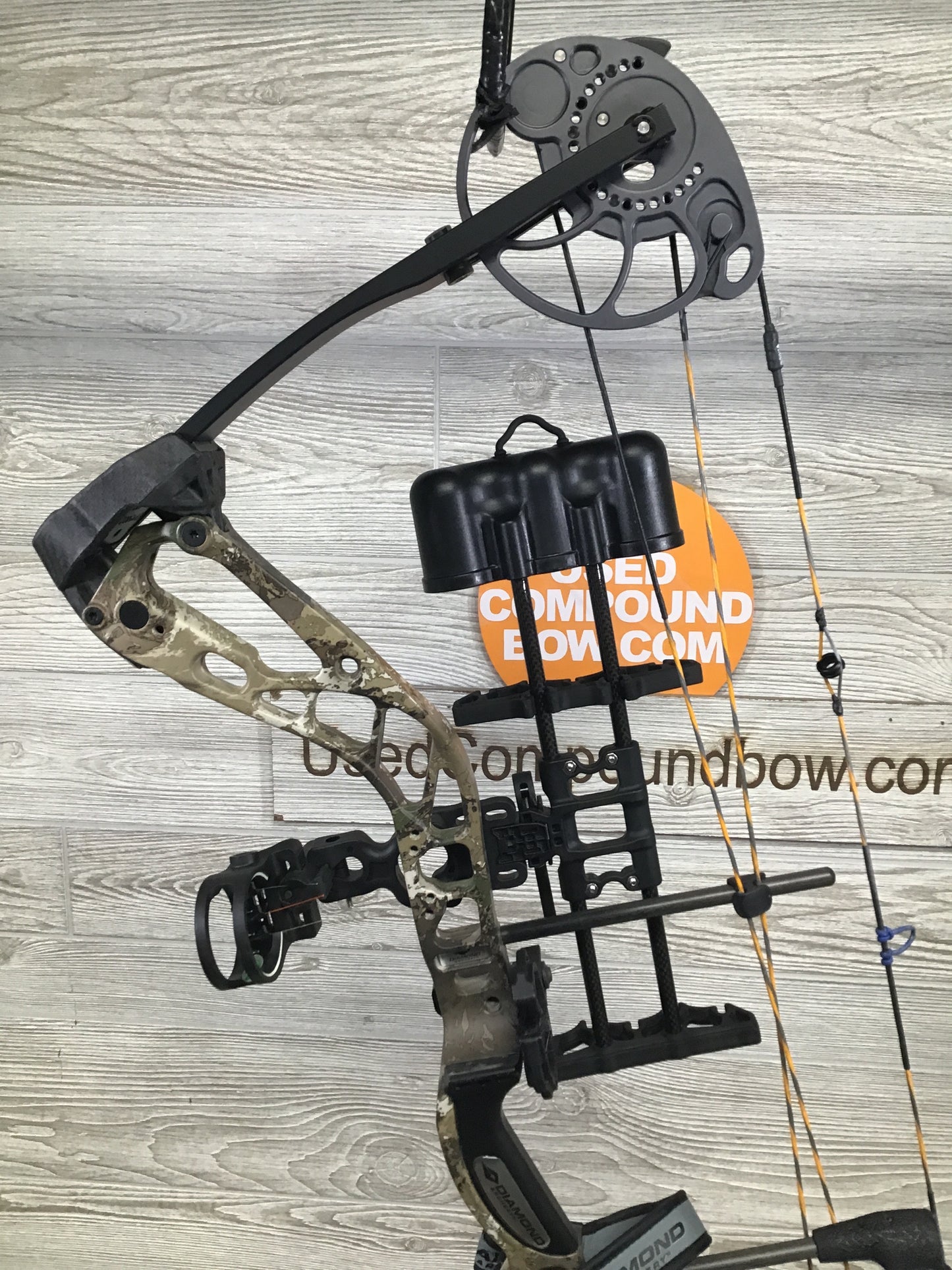 Used Diamond Edge SB-1 Kryptek Highlander Camo Right Handed Bow