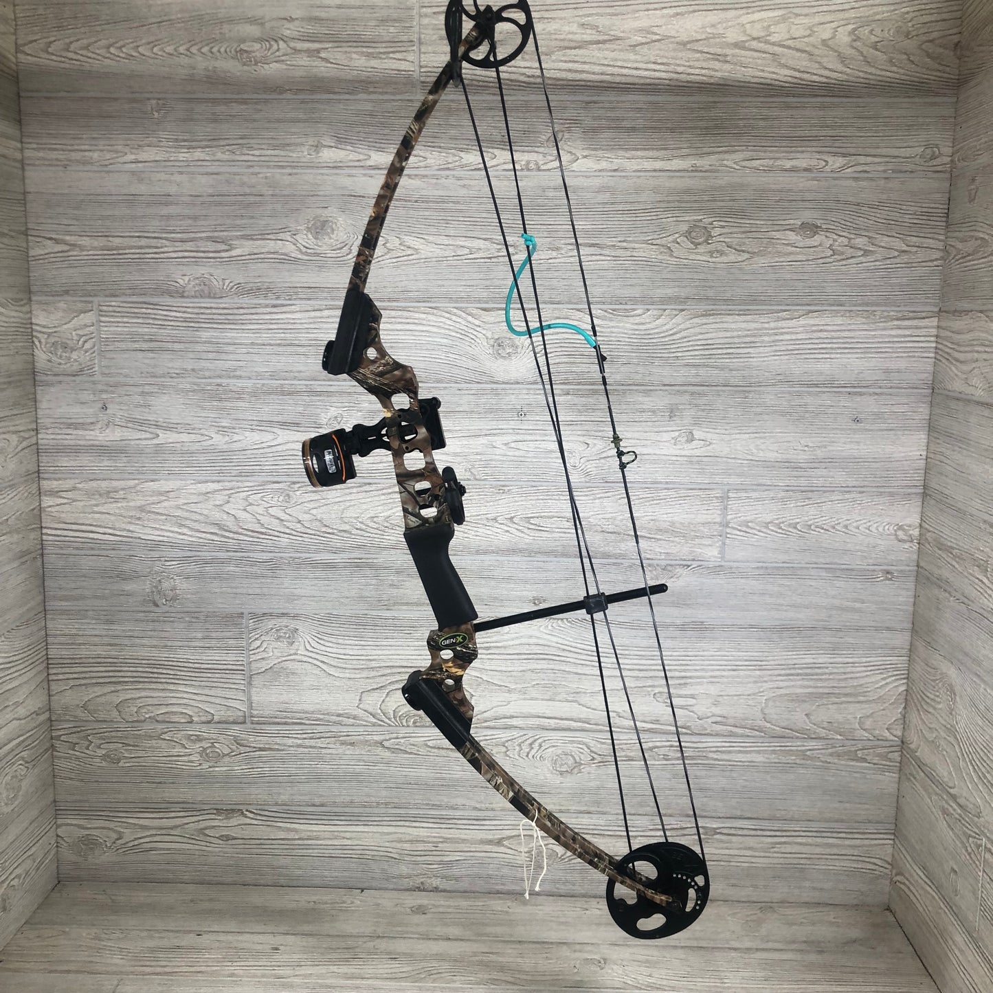 Gen X genesis bow right hand package