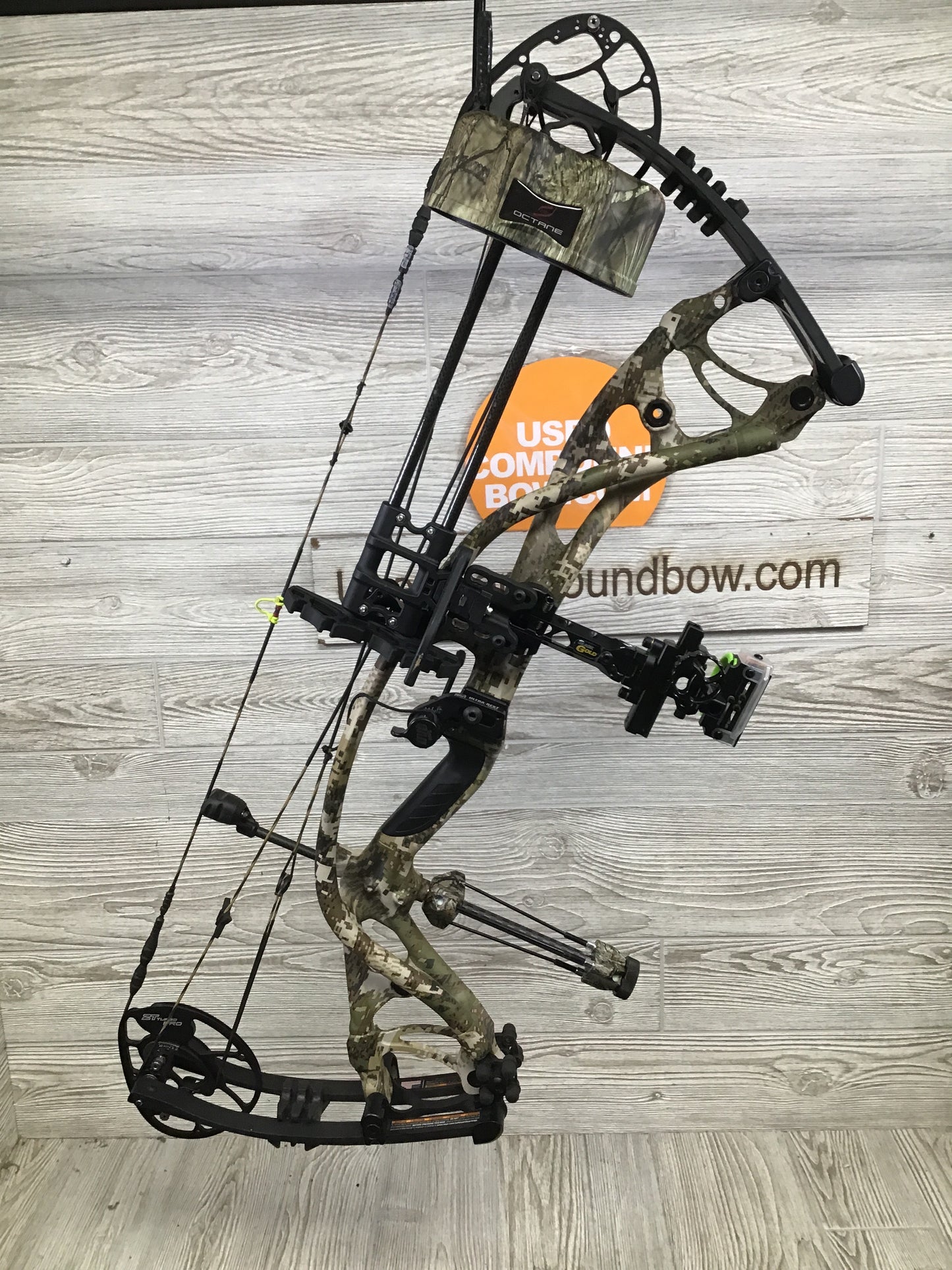 Used Hoyt Carbon RX-3 Turbo Subalpine 60-70# RH 29" Package