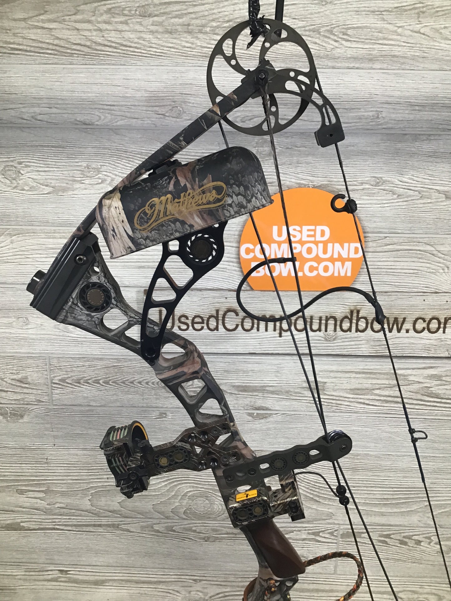 Mathews Switchback Left Handed 29" 60-70# Package Mint Condition