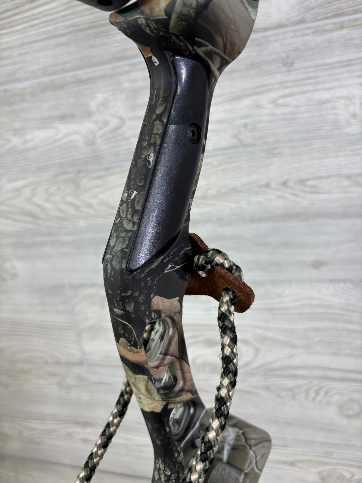 Diamond Razor Edge Bow RH Package