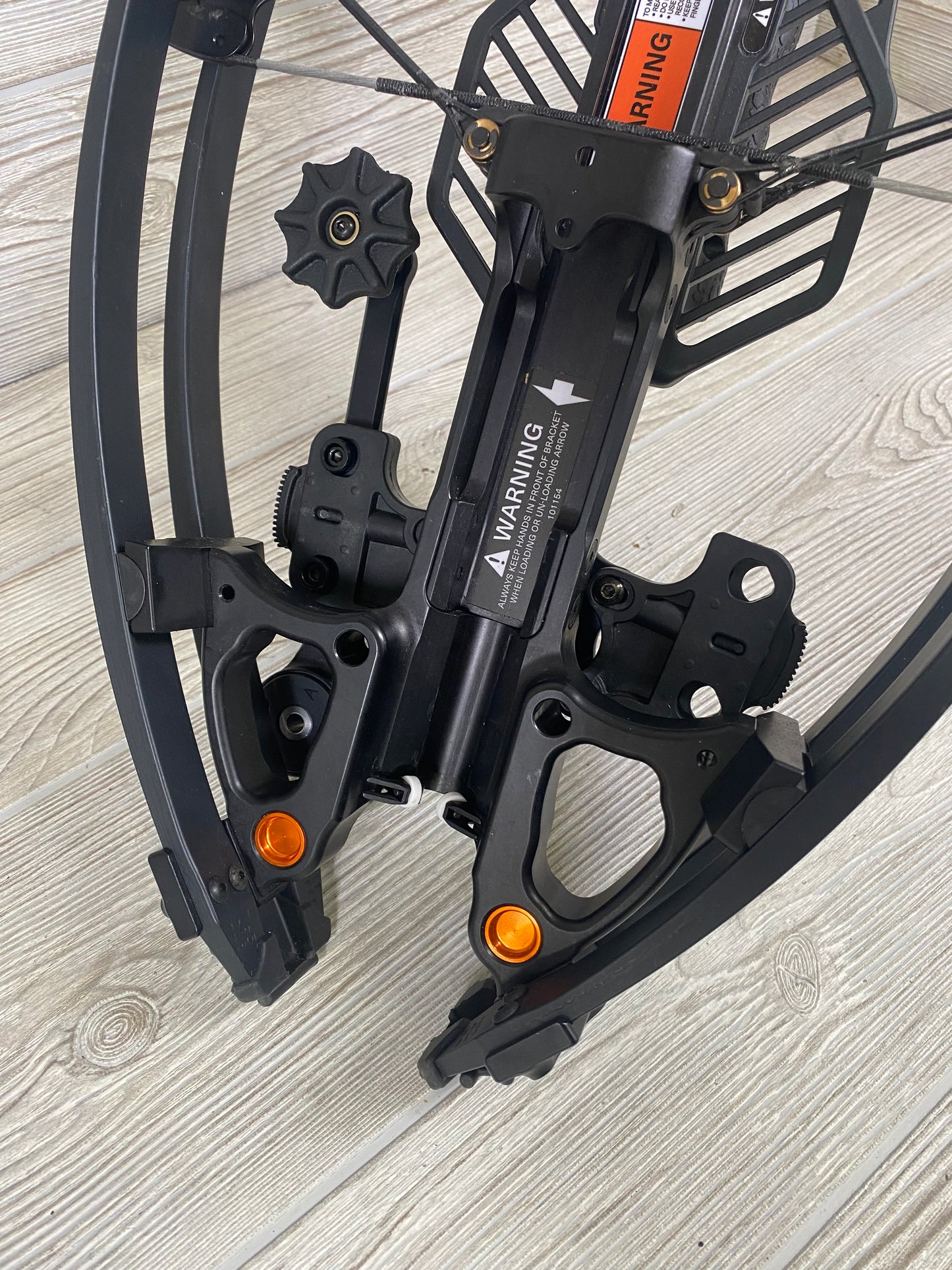 Used Ravin R10 crossbow w/ 3 BOLTS