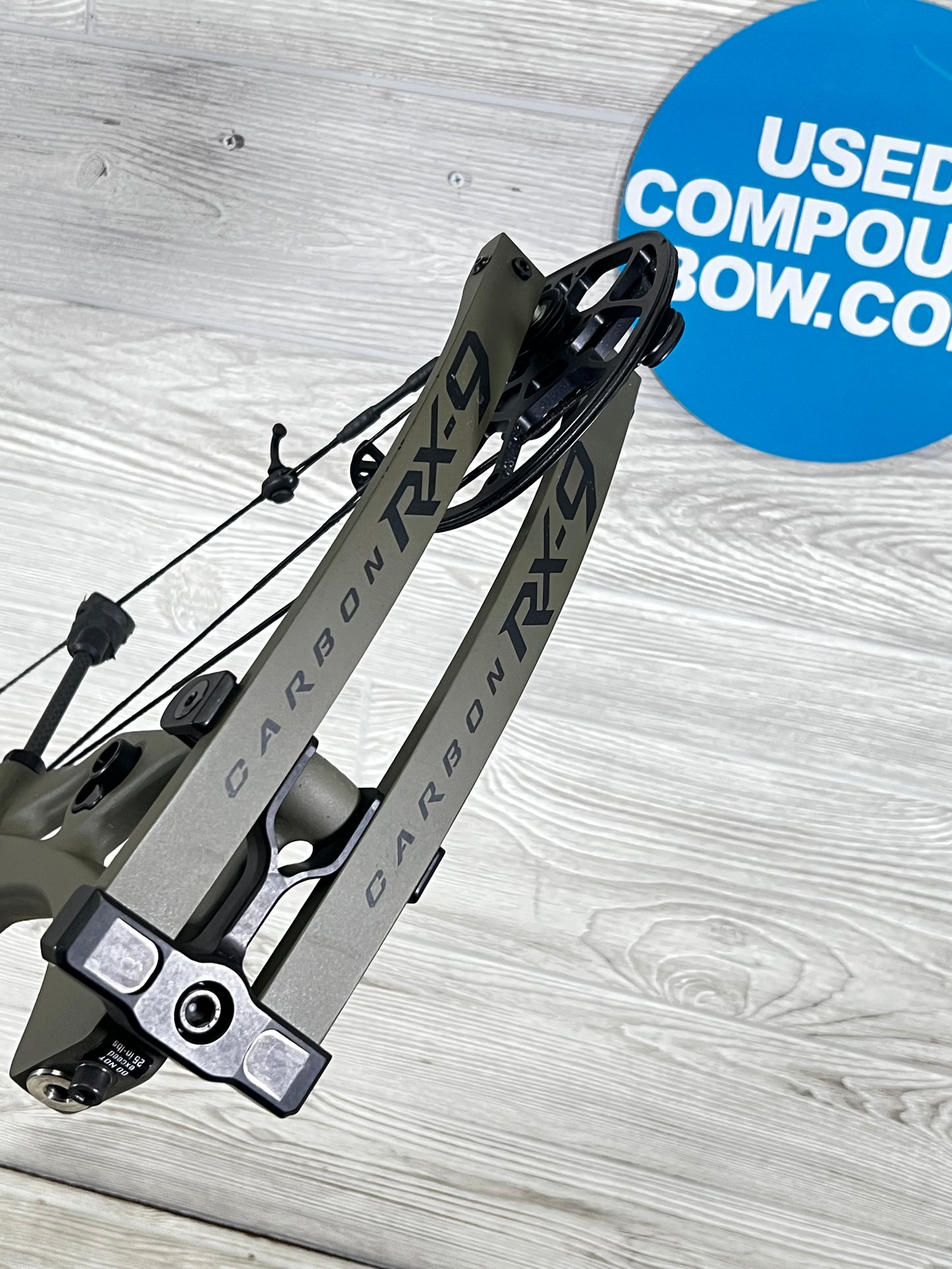 Used Hoyt RX-9 Ultra Right Handed 60-70# Wilderness 27.5/70