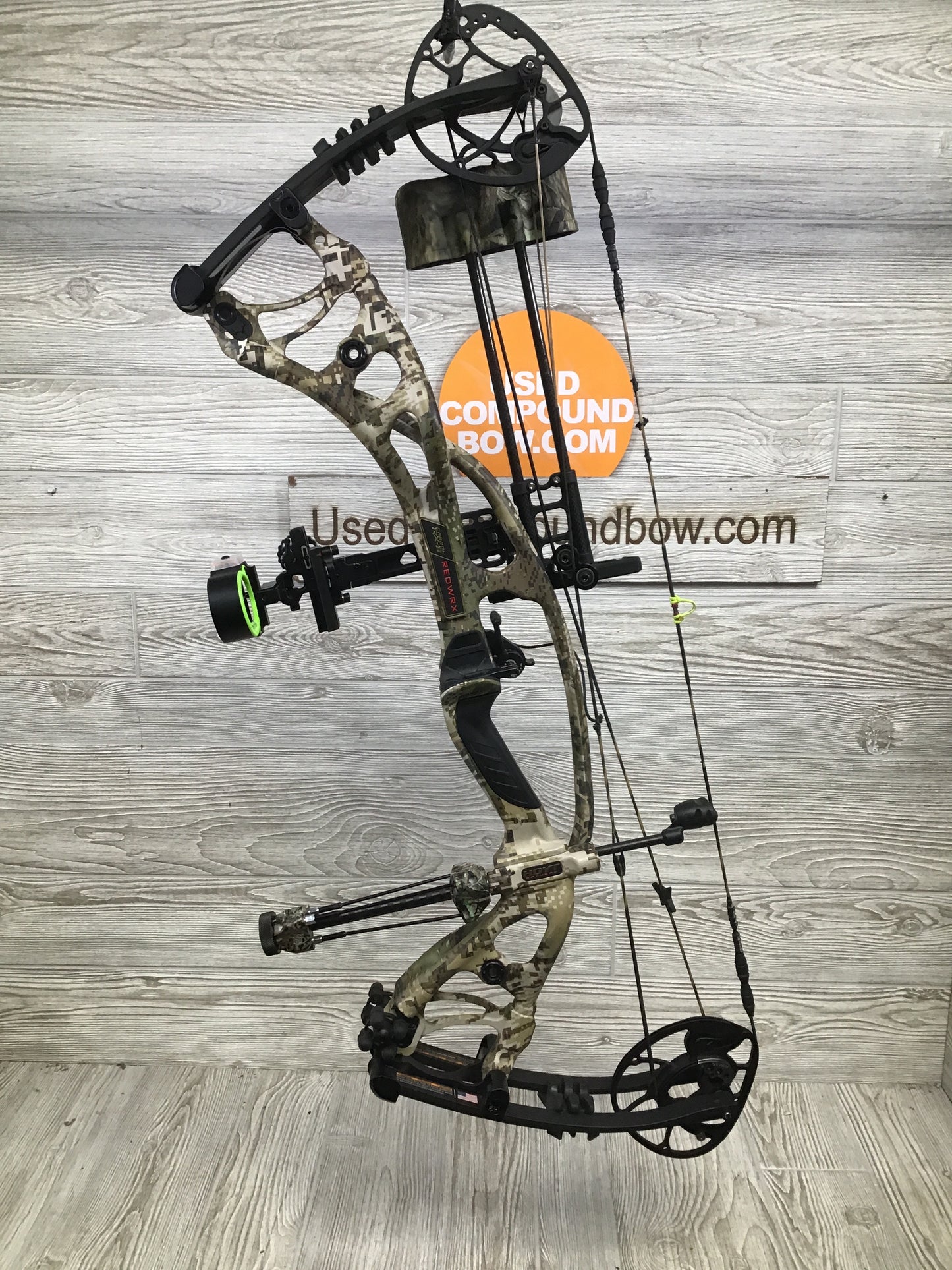 Used Hoyt Carbon RX-3 Turbo Subalpine 60-70# RH 29" Package