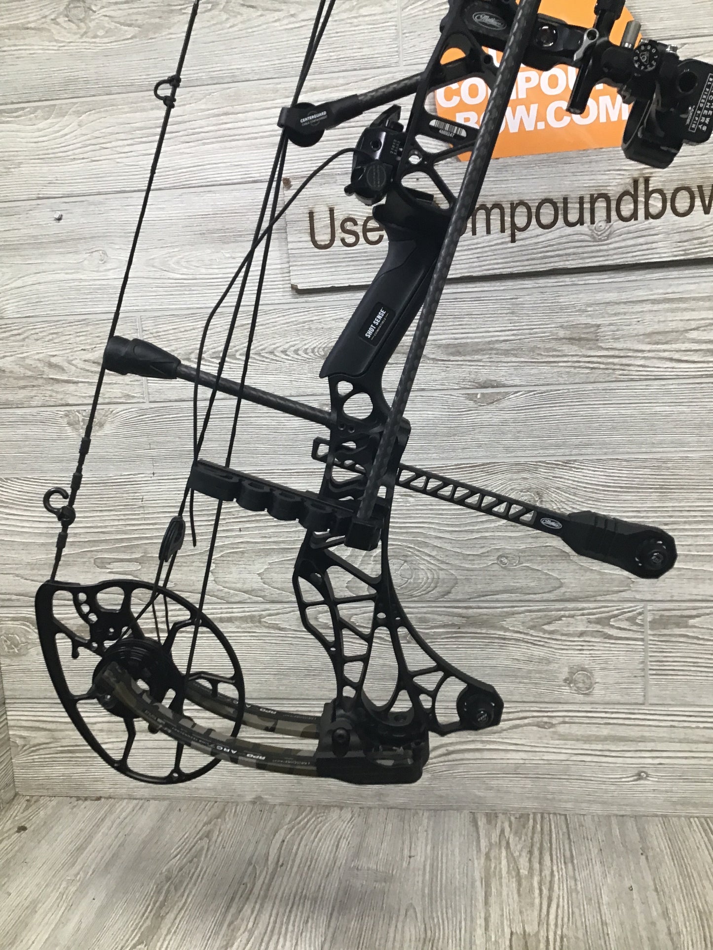 Used Mathews Lift X 29.5 Right Hand Black riser/ Bottomland limbs 30/70 LOADED WITH NEW ACCESSORIES
