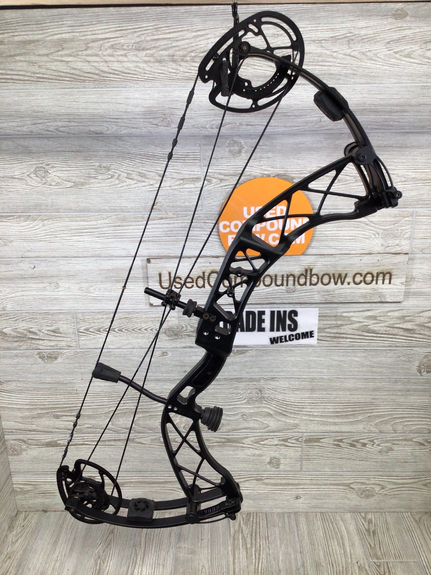 Xpedition Xscape 40-50# black right handed