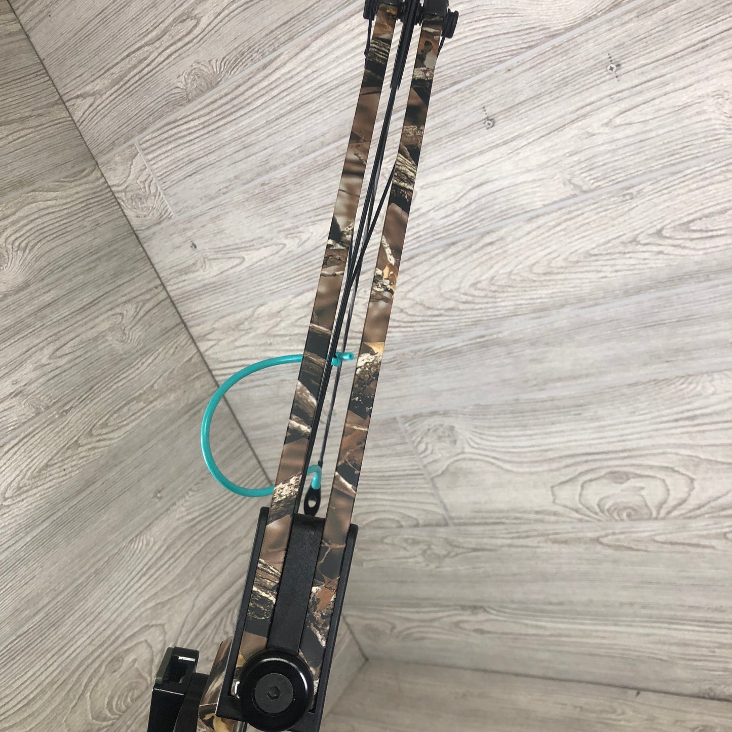 Gen X genesis bow right hand package