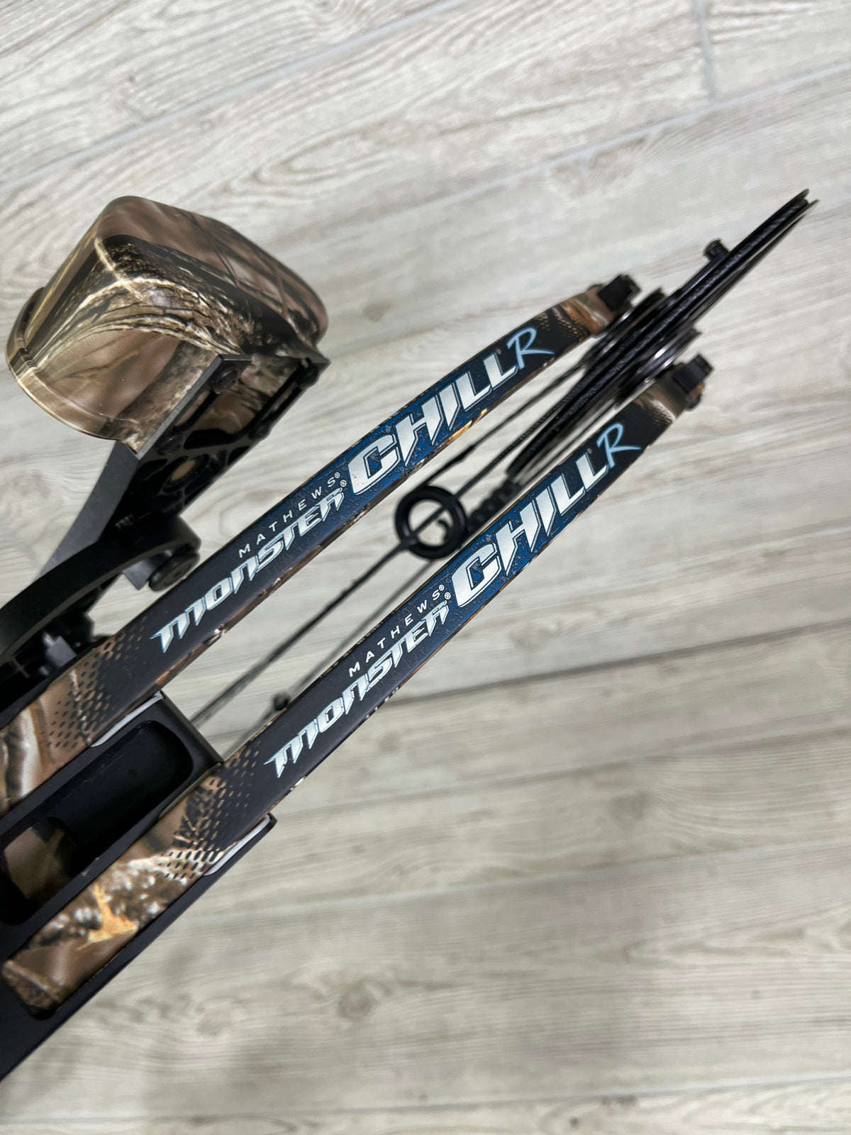 Used Mathews Chill R Lost Camo RH Package