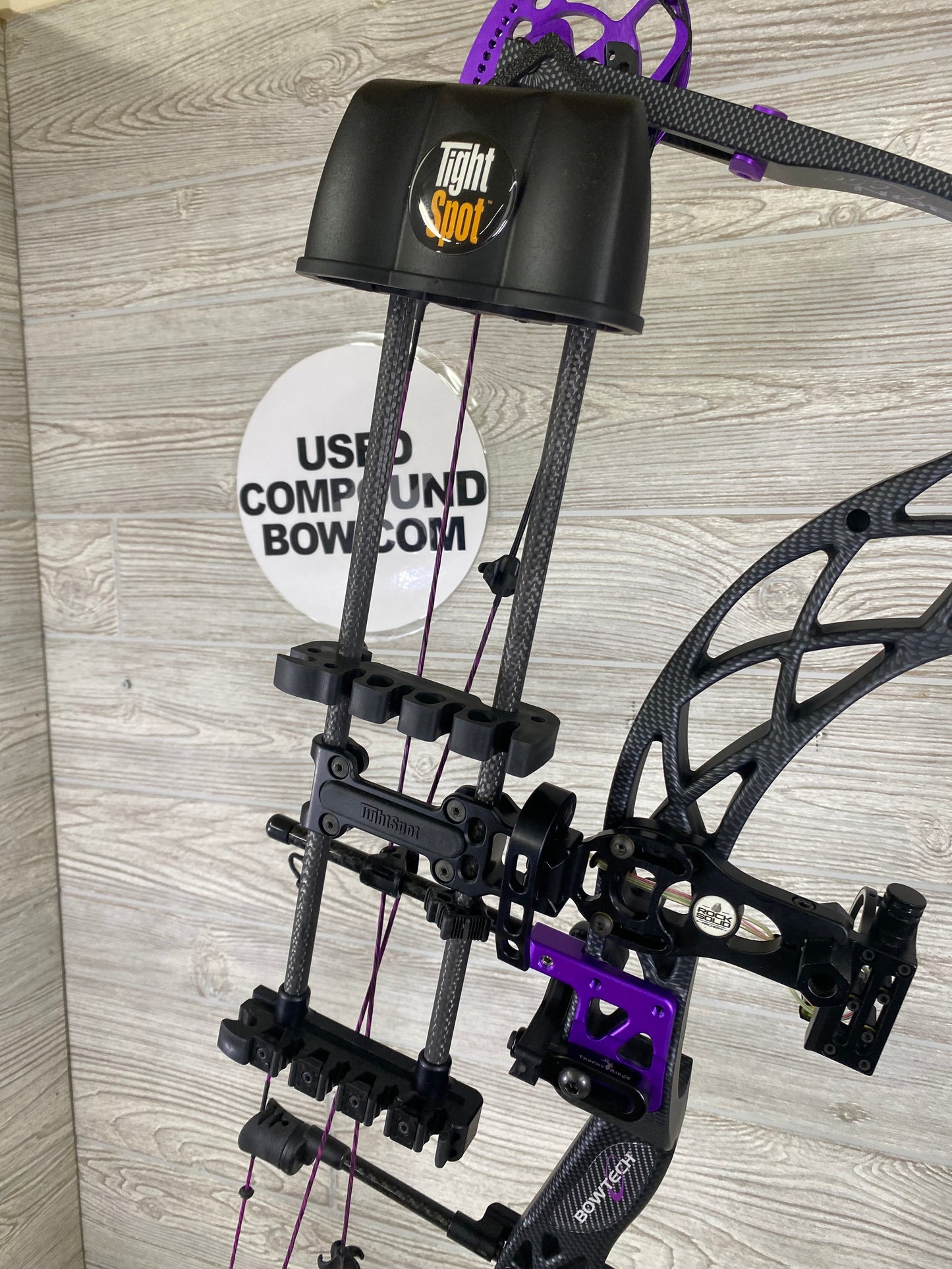 Used Bowtech Carbon Rose Right Handed Bow Pkg