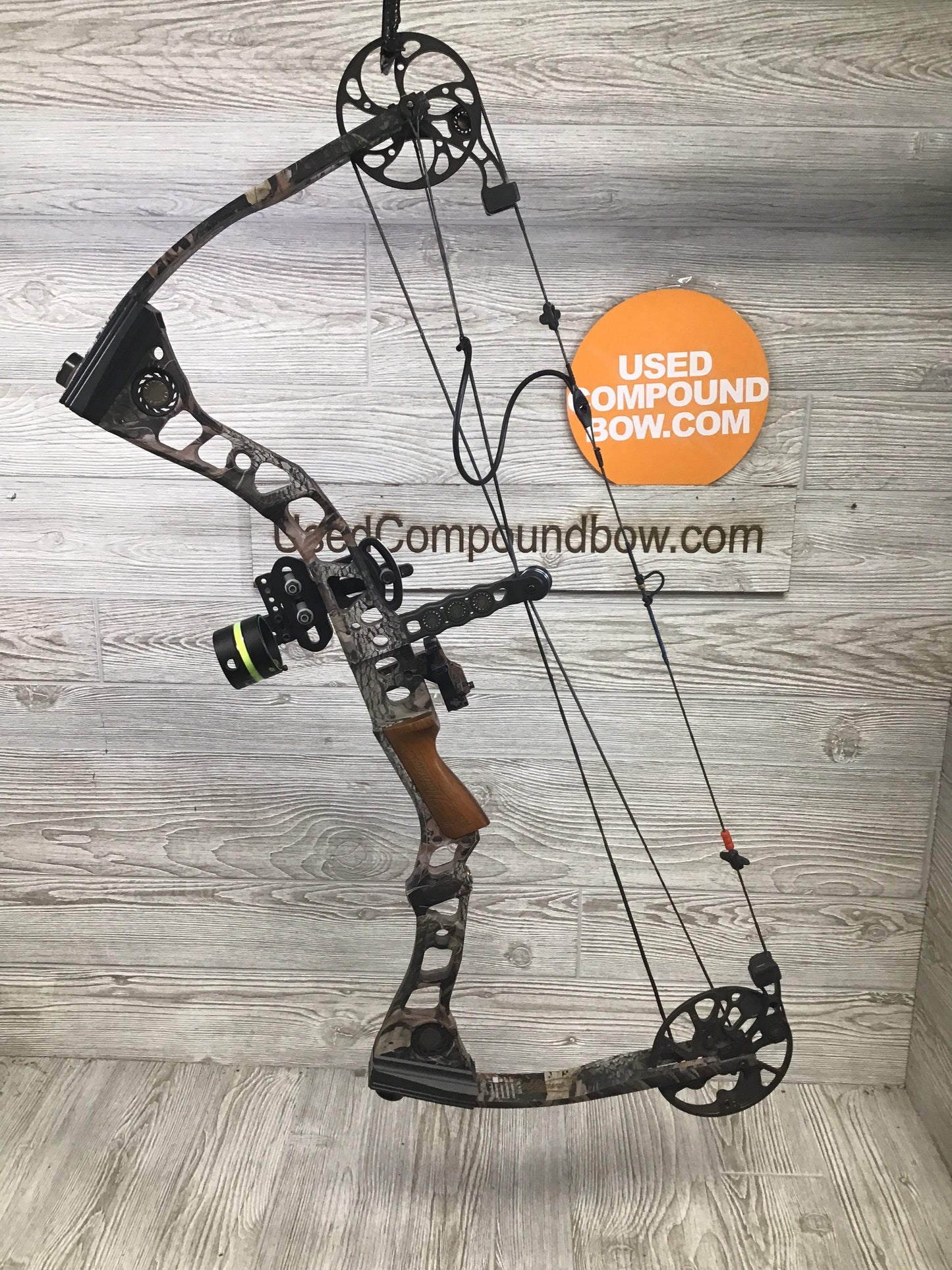 Mathews Switchback XT Right Handed 28" 50-60# Package Great condition
