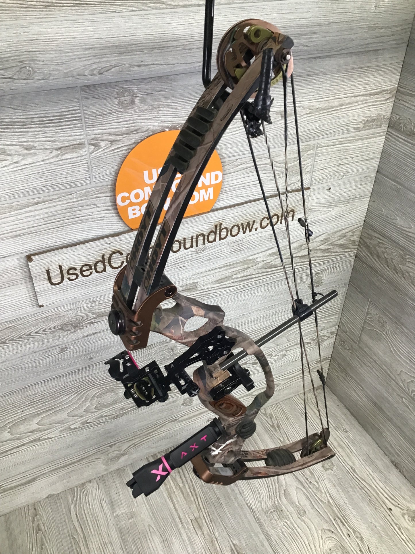 Hoyt Selena Left Handed package 22.5-25" 40-50# camo