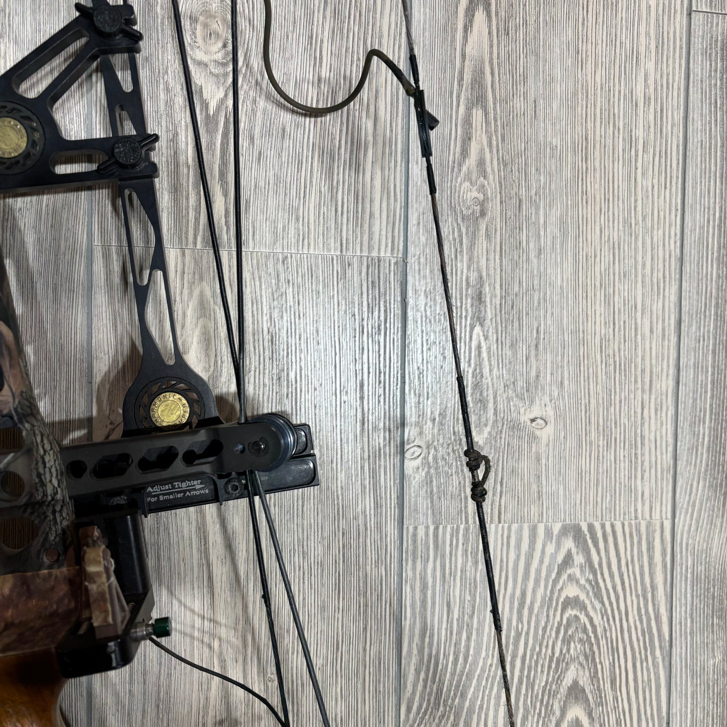 Used Mathews Outback RH 29" 70lbs Package