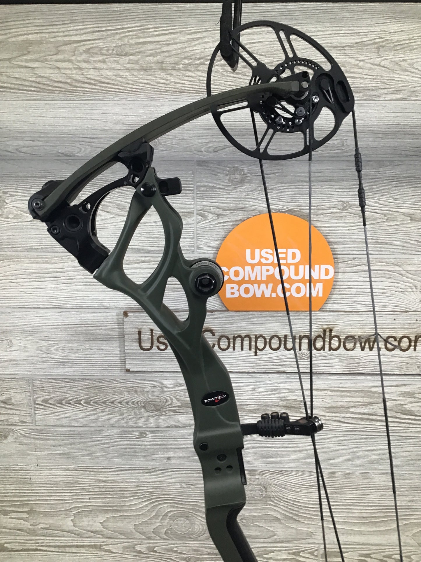 Bowtech Carbon One 60-70# Right Handed OD Green