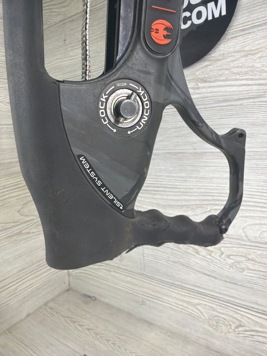 Used Ravin R29X Predator Dusk Camo Crossbow PKG