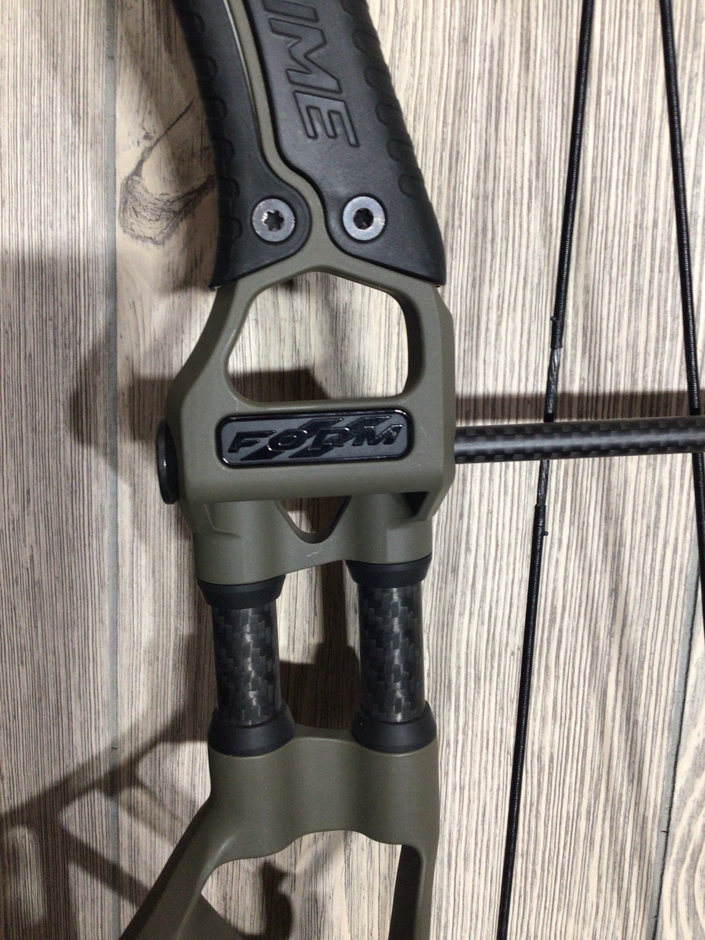 Prime Form 30 60-70# Mossy Oak Bottomland 29"