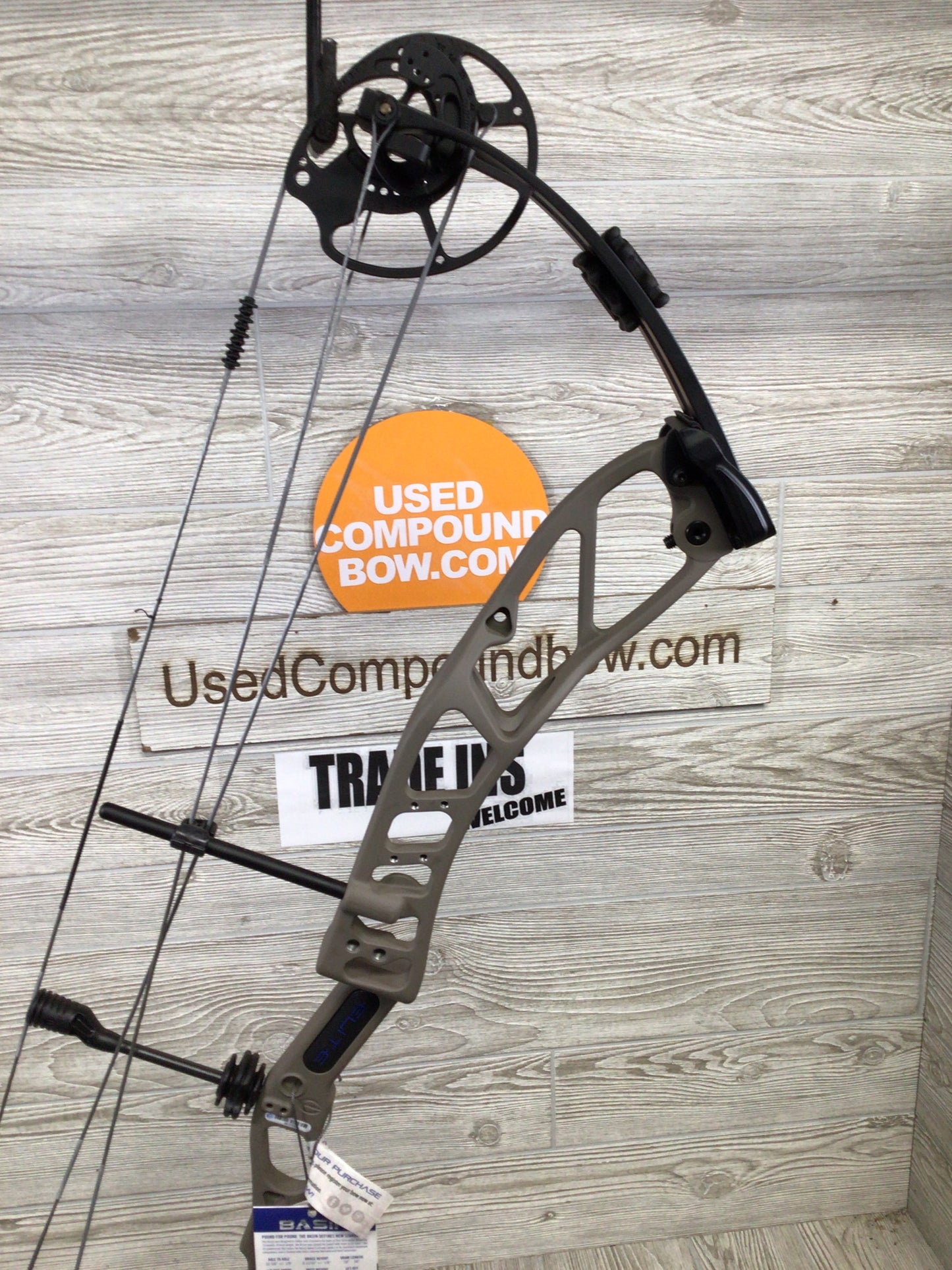 Elite Basin Right Handed Sienna Brown 20-70lbs