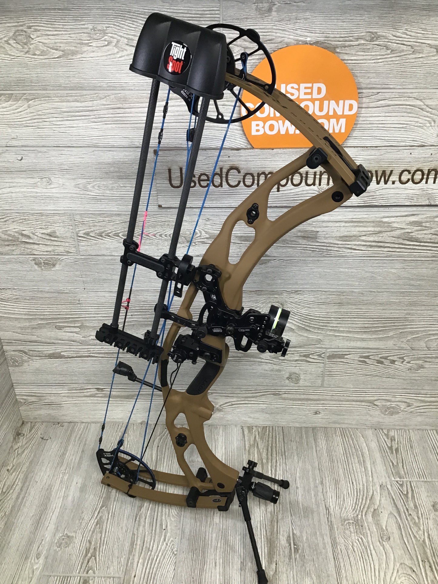 Hoyt RX-9 Ultra RH 60-70# Bourbon 28/70 Package