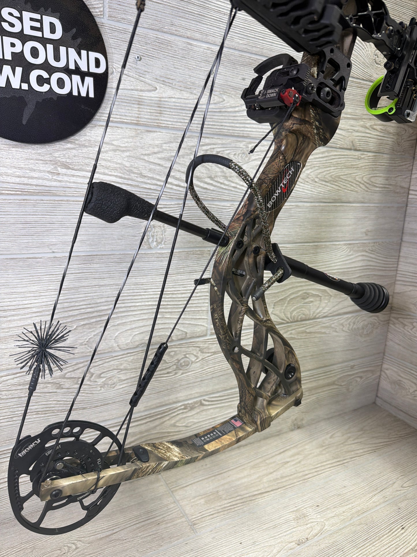 Bowtech Carbon Zion RH Camo Right Handed 60-70 25.5-30.5 PKG
