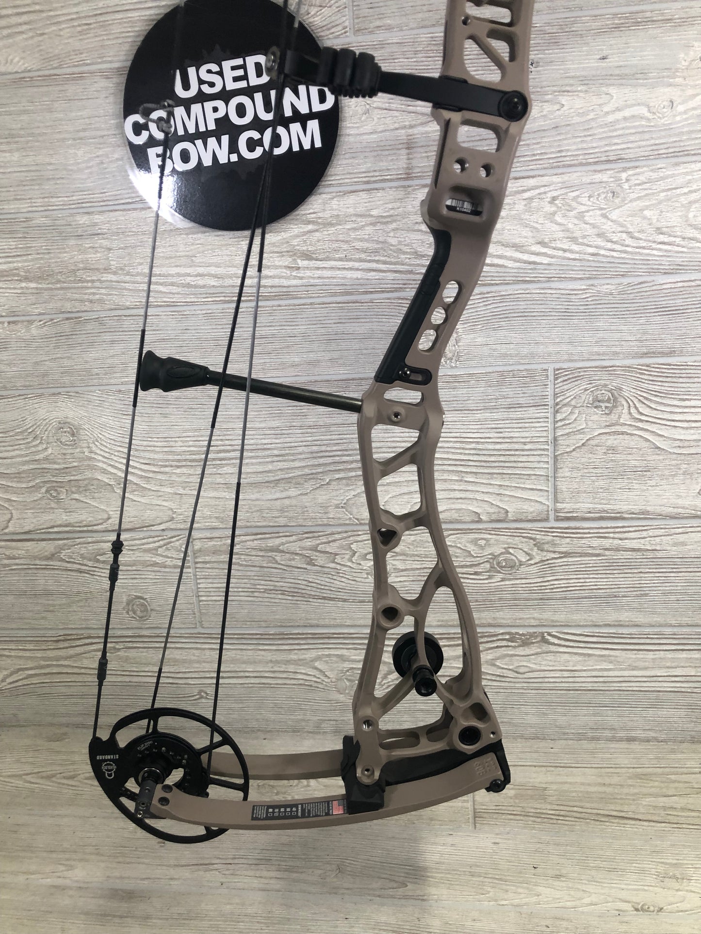 Bowtech Proven 34 Sandstone Medium Cam Right Handed 25-30" 60-70lbs