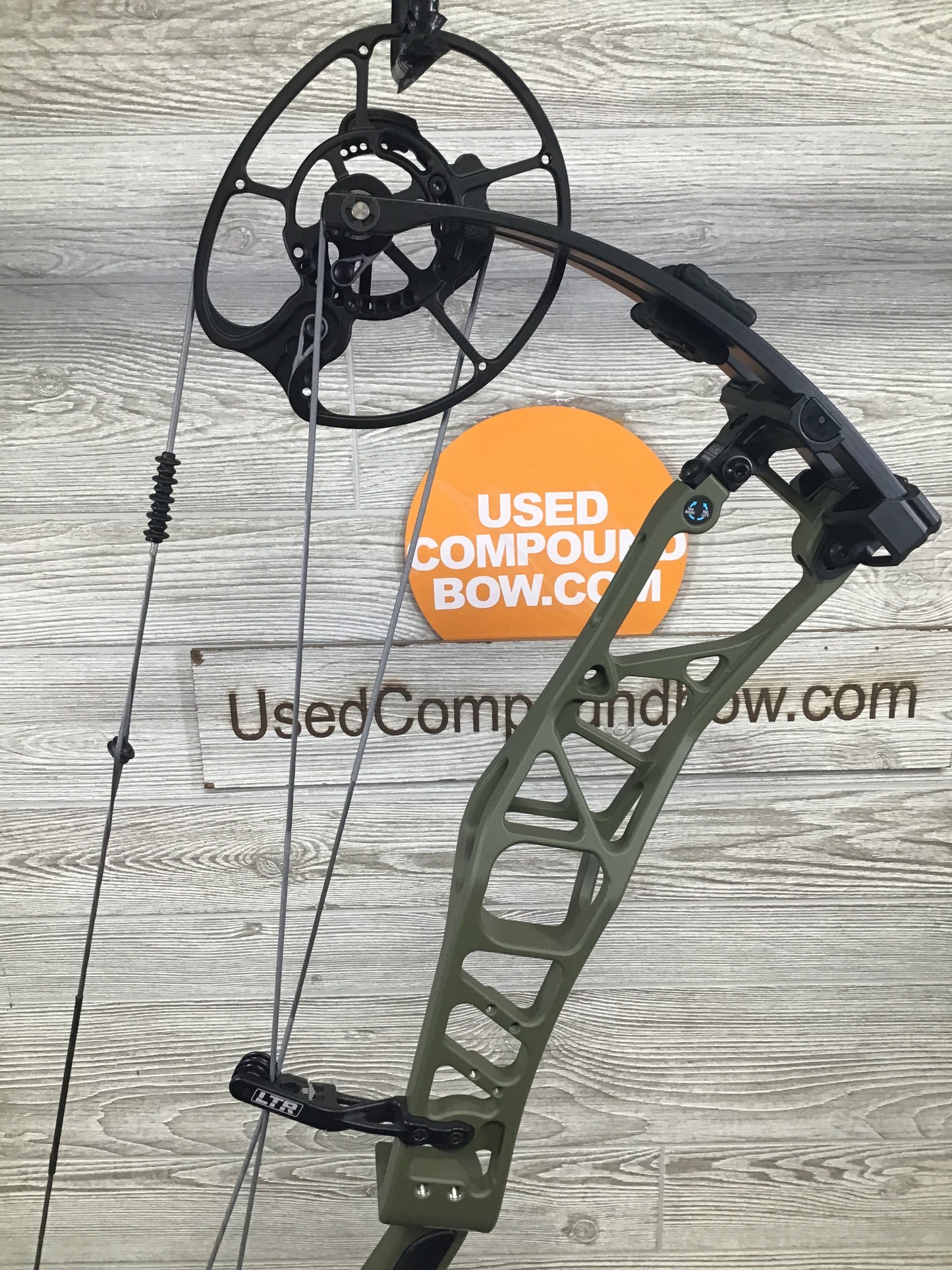 Elite Ethos OD Green Right Handed 60-70lb