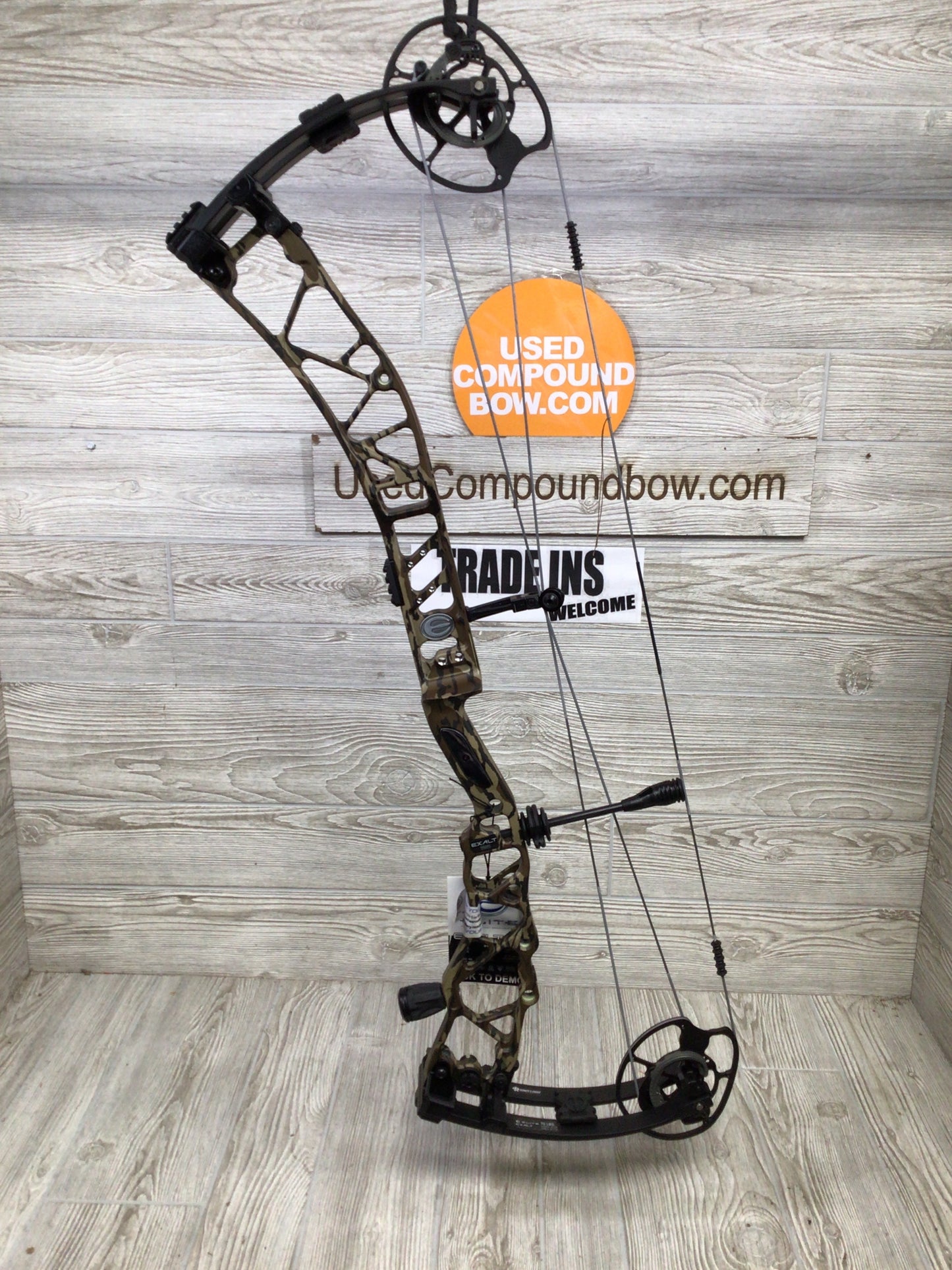 Elite Exalt Right Handed Bottomlands 24.5-30" 60-70#