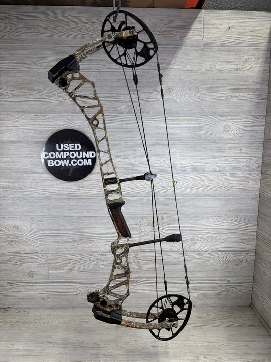 Used Mathews Traverse Right Handed 60-70lb 30" Realtree Camo