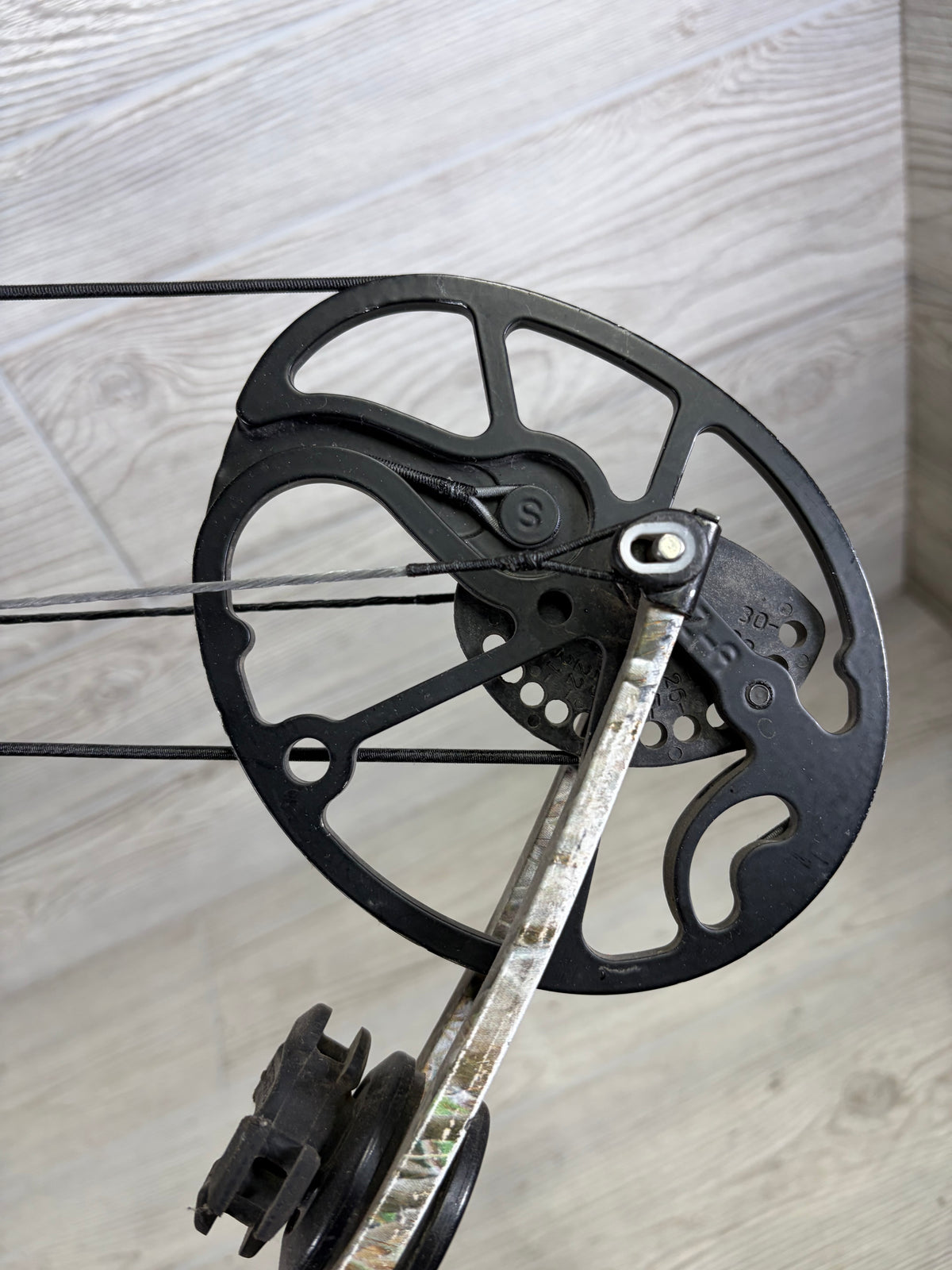 Used Mission Craze Right Handed Carp Shooting Pkg