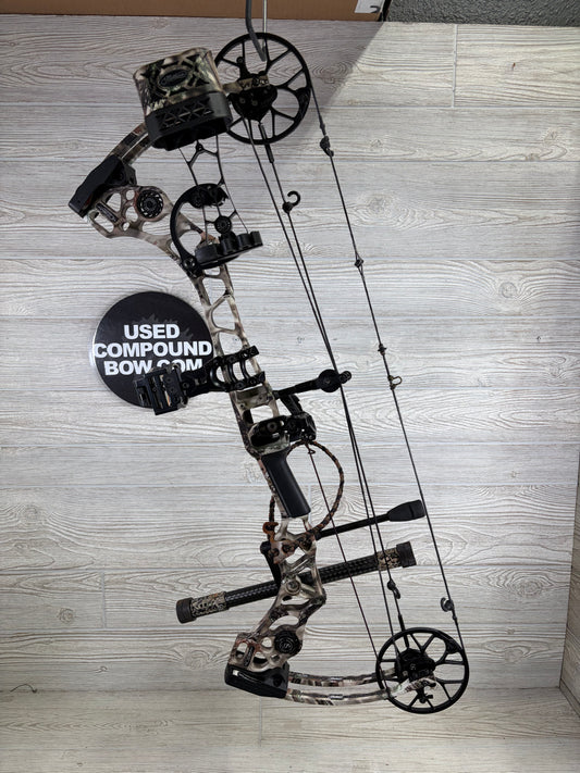 Used Mathews No Cam HTX 27"/70# Left Handed Package