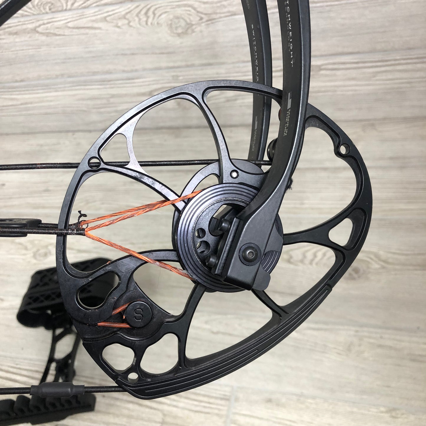 Used Mathews V3 31 Left Hand Black Package CF