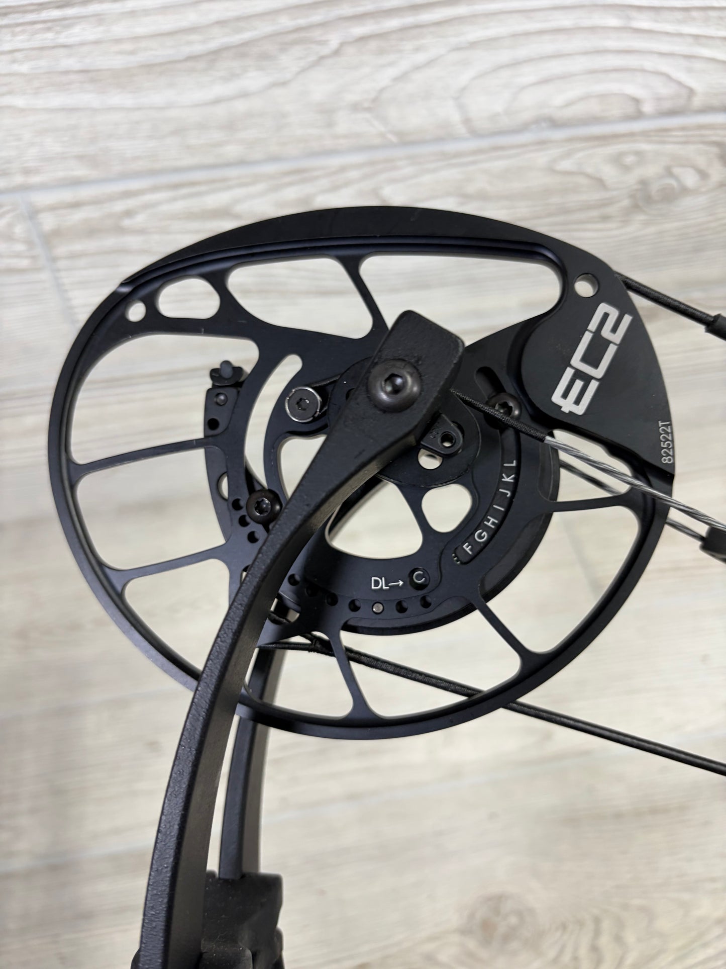 Used PSE Evolve DS 30 24.5-30 Black Right Handed