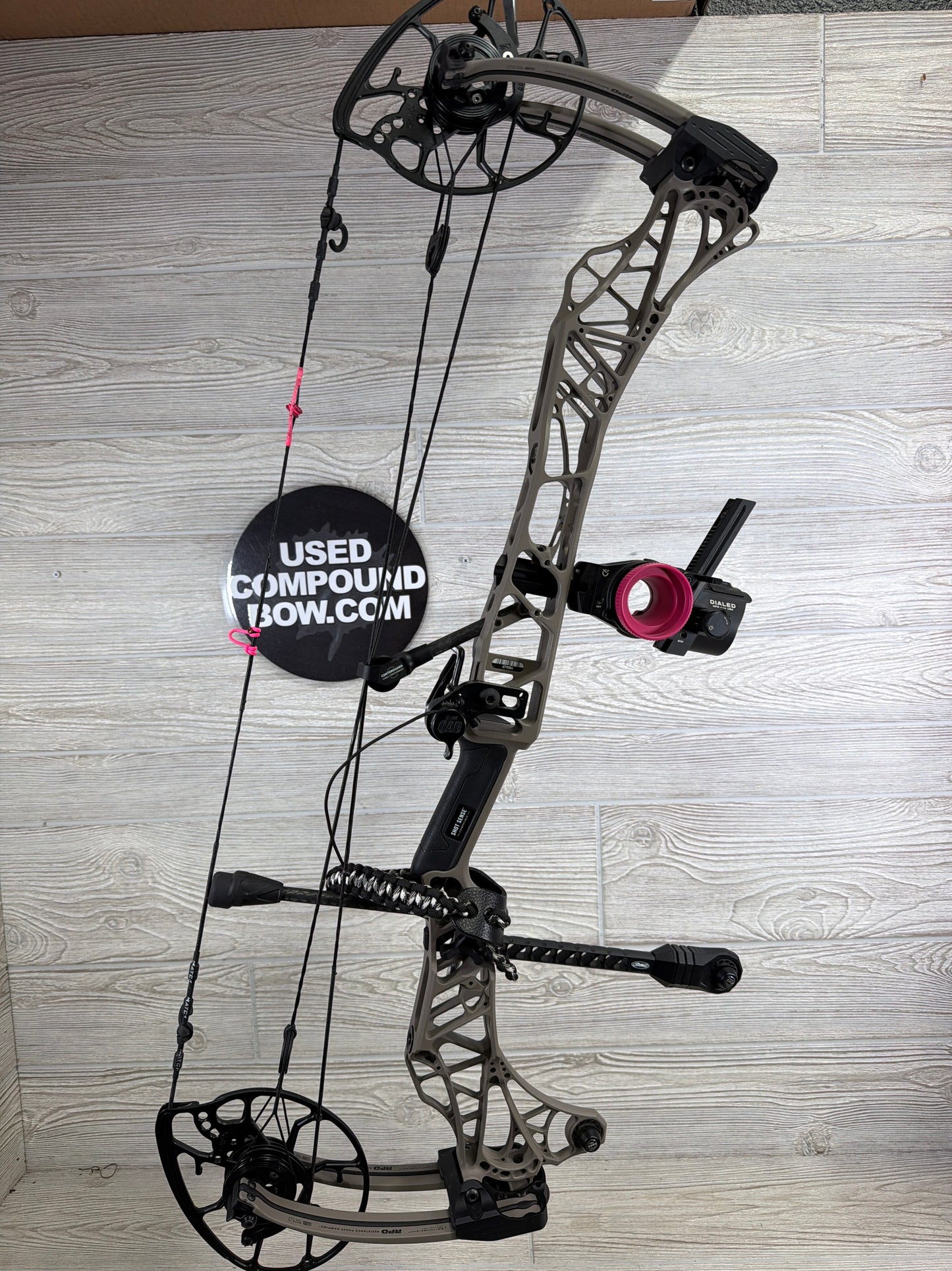 Mathews Lift 29.5 RH Granite Bow PKG