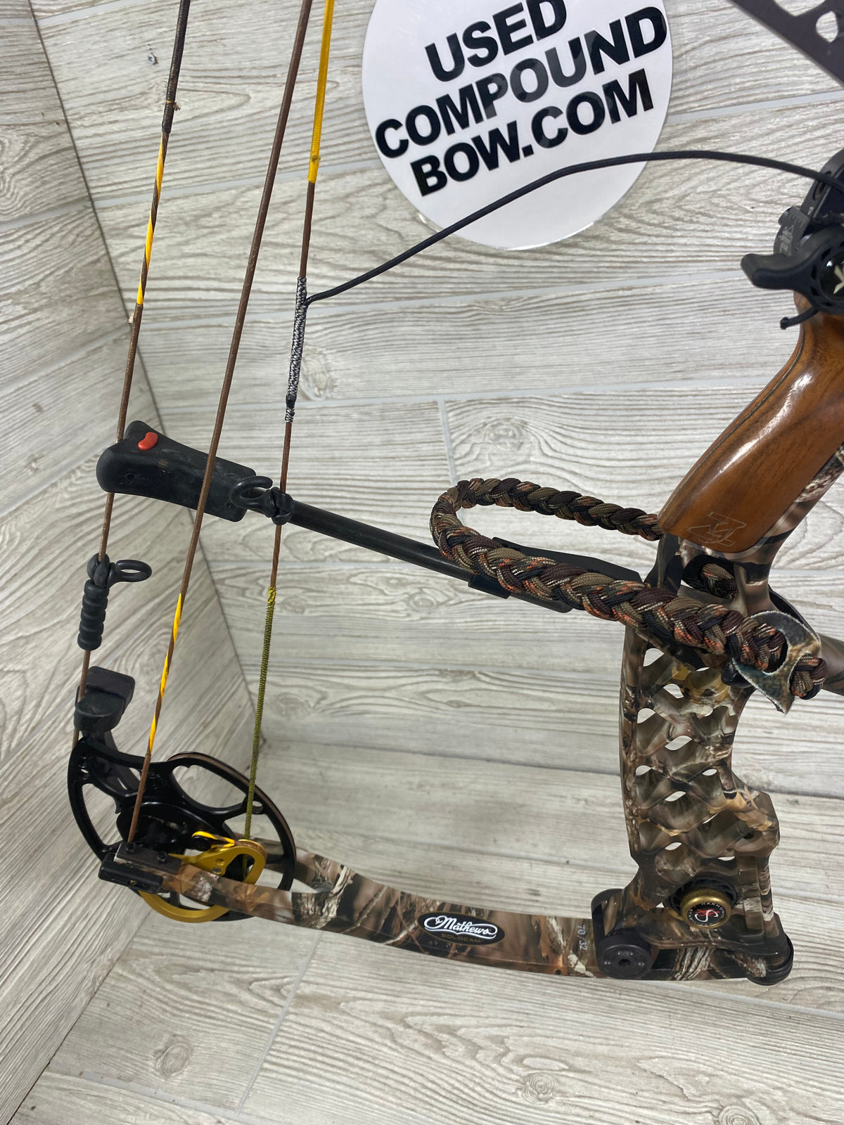 Used Mathews Z9 Right Handed 60-70lb 32" Bow Pkg