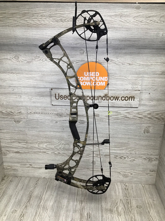 Used Hoyt Alpha AX-2 32 RH Realtree APX 70