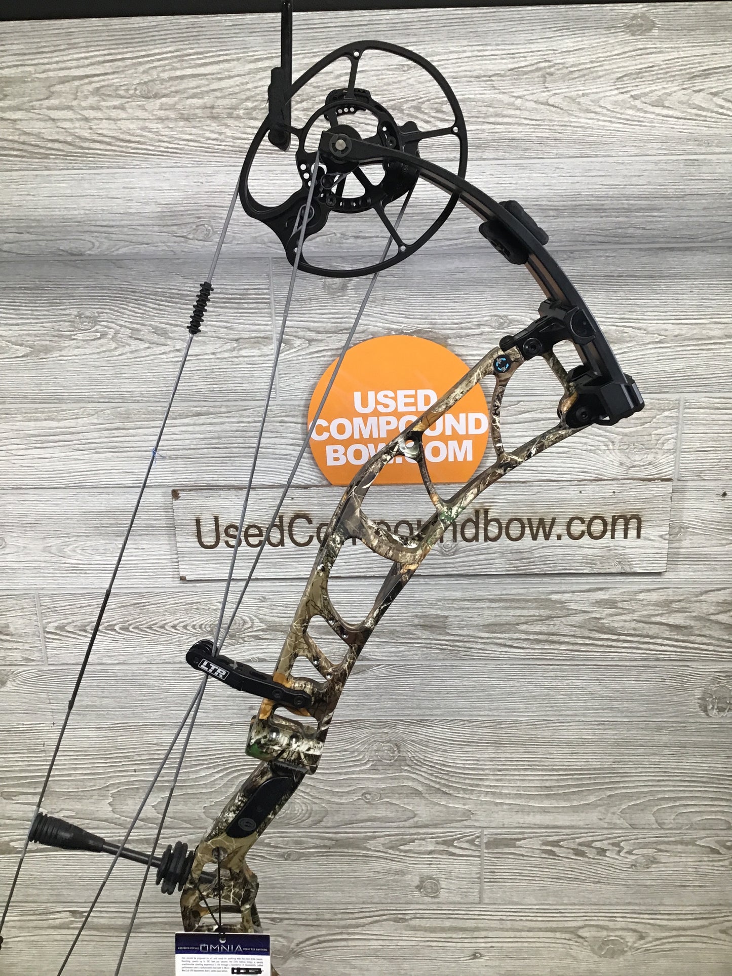 NEW Elite Omnia RH Realtree Edge 60-70# 24.5-30
