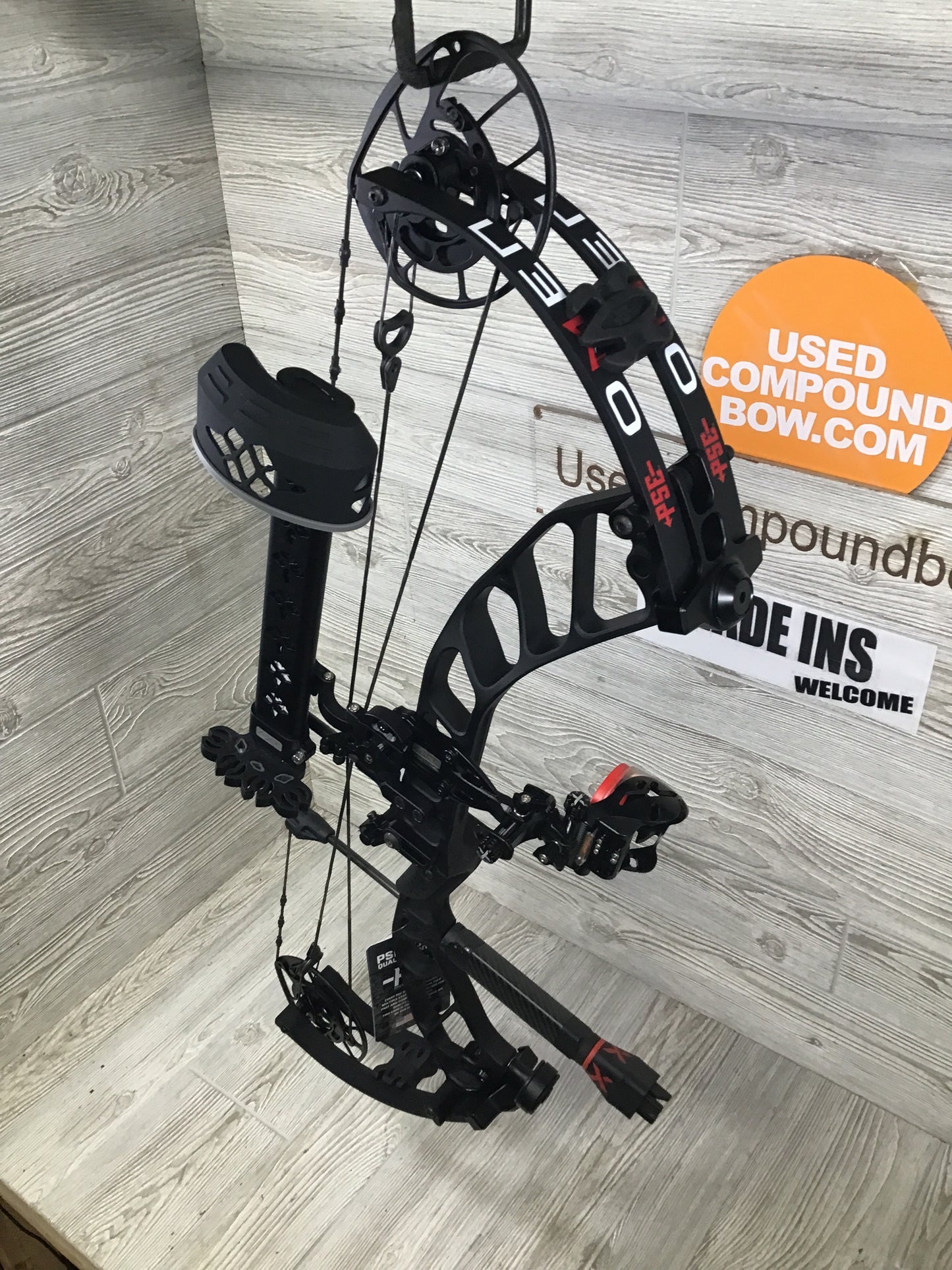 NEW IN BOX W/WARRANTY PSE OMEN - BLACK - 70 - RH - EC2 Package