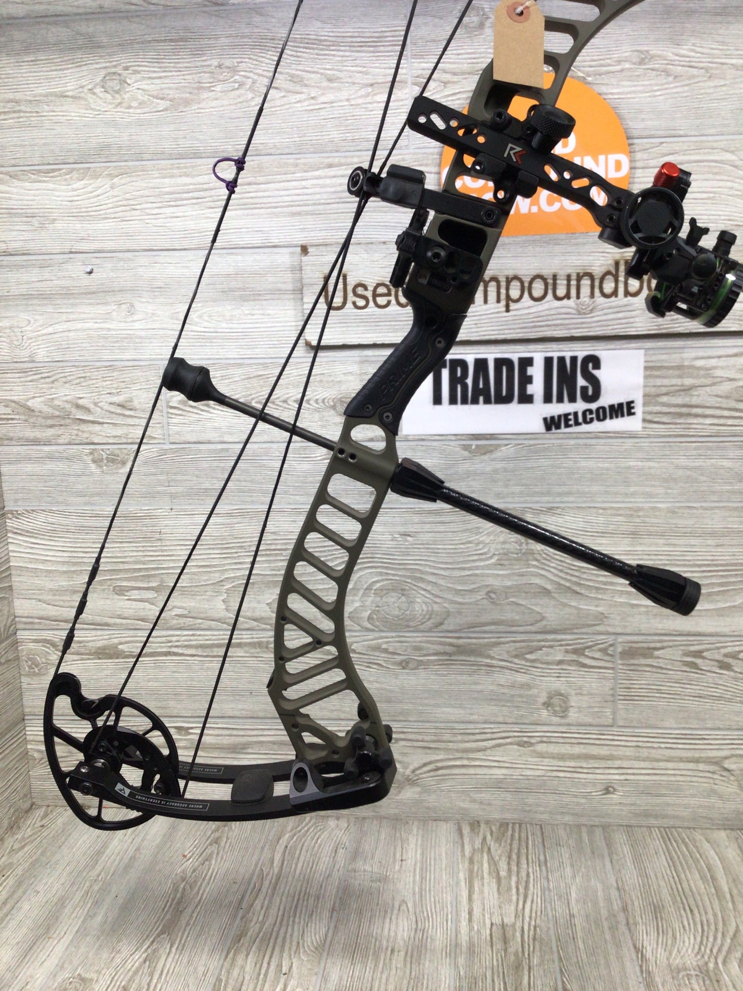 Prime Ronan Right Handed Morel / Black limbs 29/70 Package