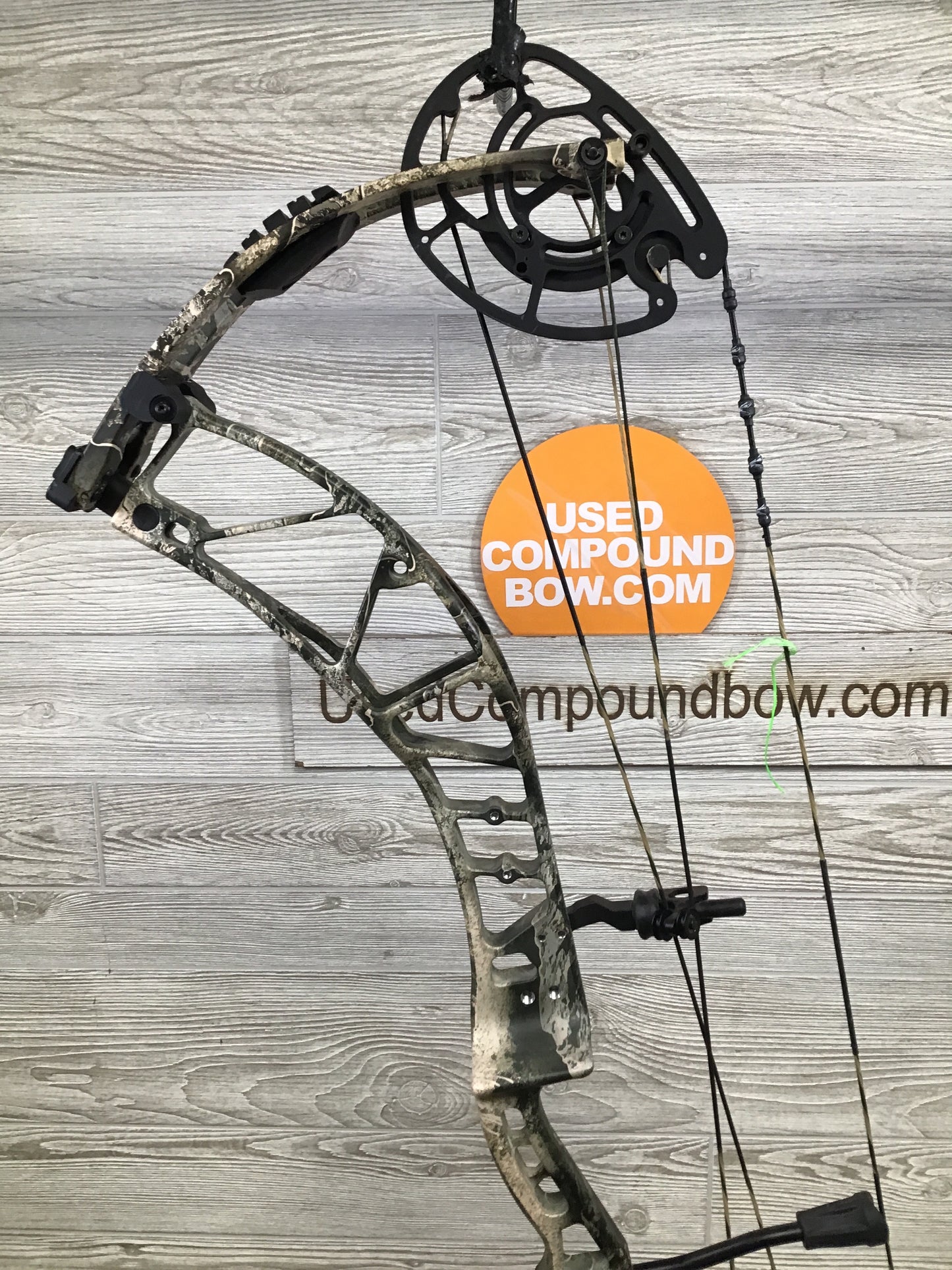 Xpedition MX-32 60-70# Right Handed realtree escape Camo unshot