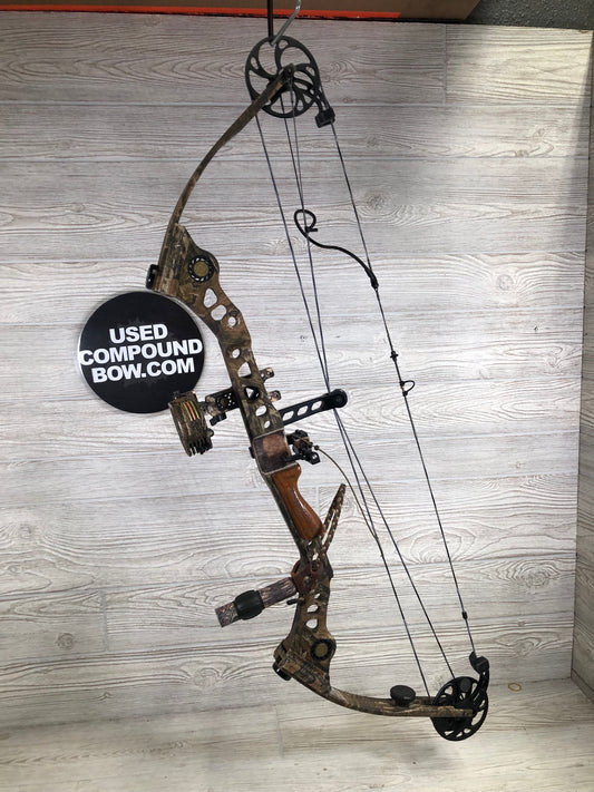 Used Mathews Icon RH 29" 50-60lb Bow Package