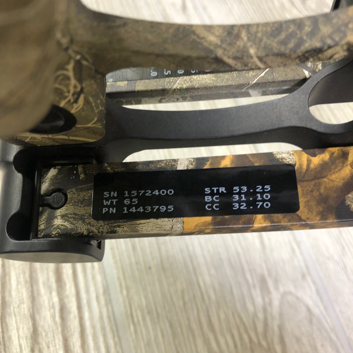 Hoyt RX-4 Right Handed Realtree camo 55-65# #2 cam 25-28" DL