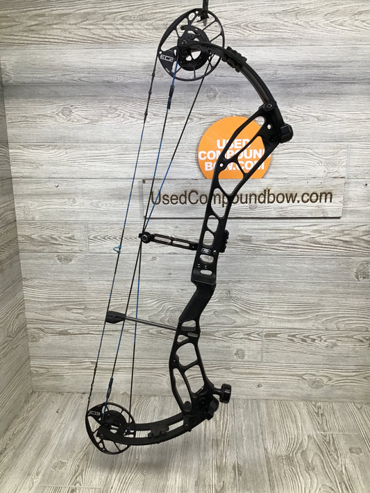Used PSE Evolve DS 33 26-31.5"  70-80# LH Black Bow