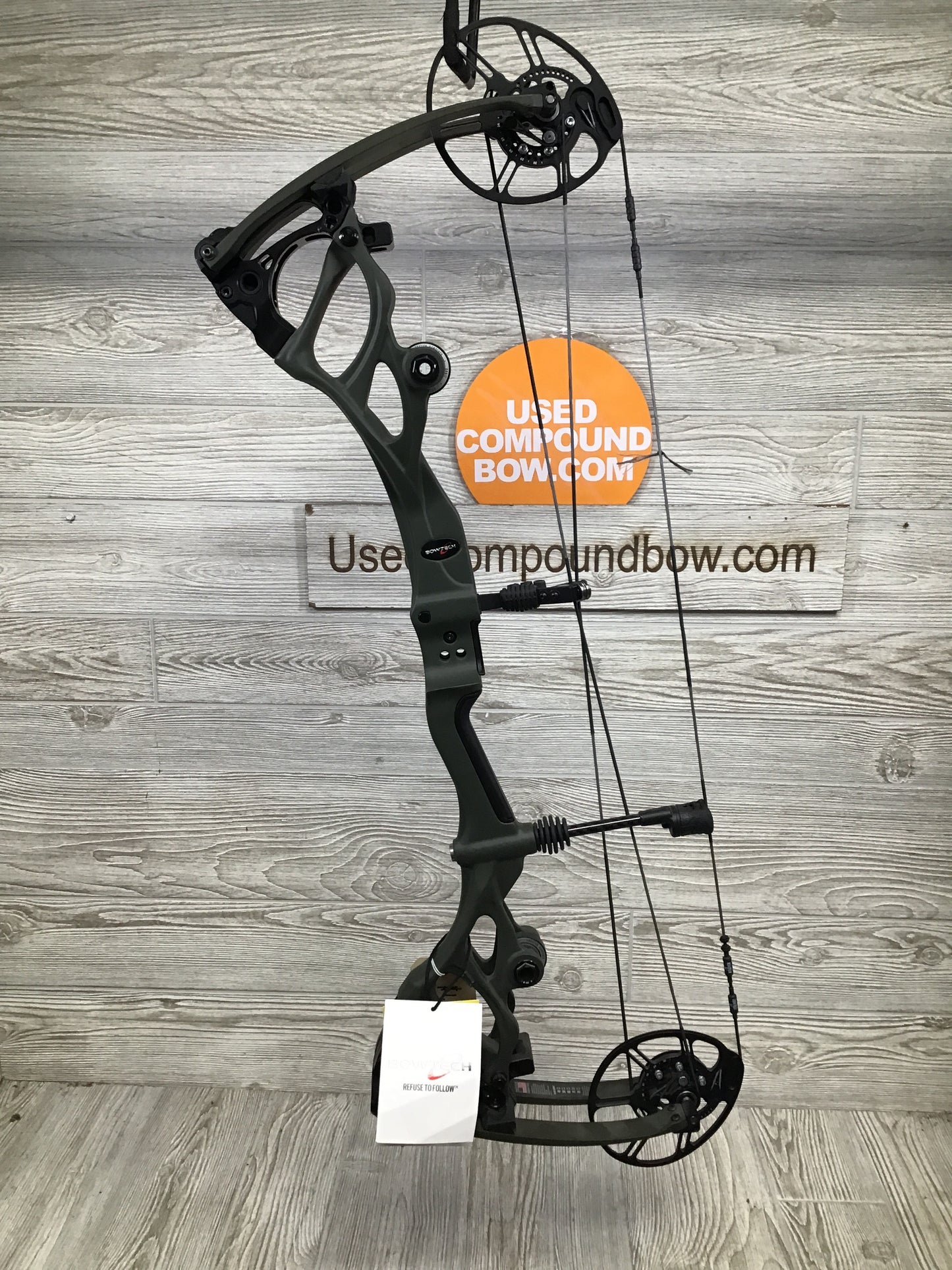Bowtech Carbon One 60-70# Right Handed OD Green