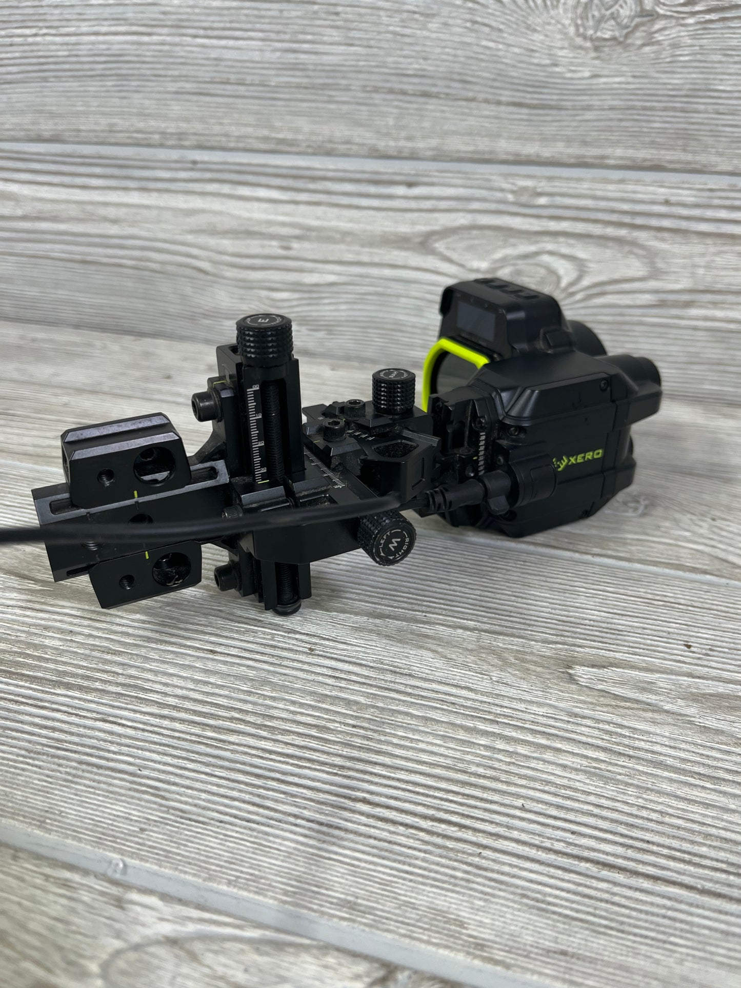 Garmin Xero A1i Pro Digital Bow Sight RH Side Mount Sight