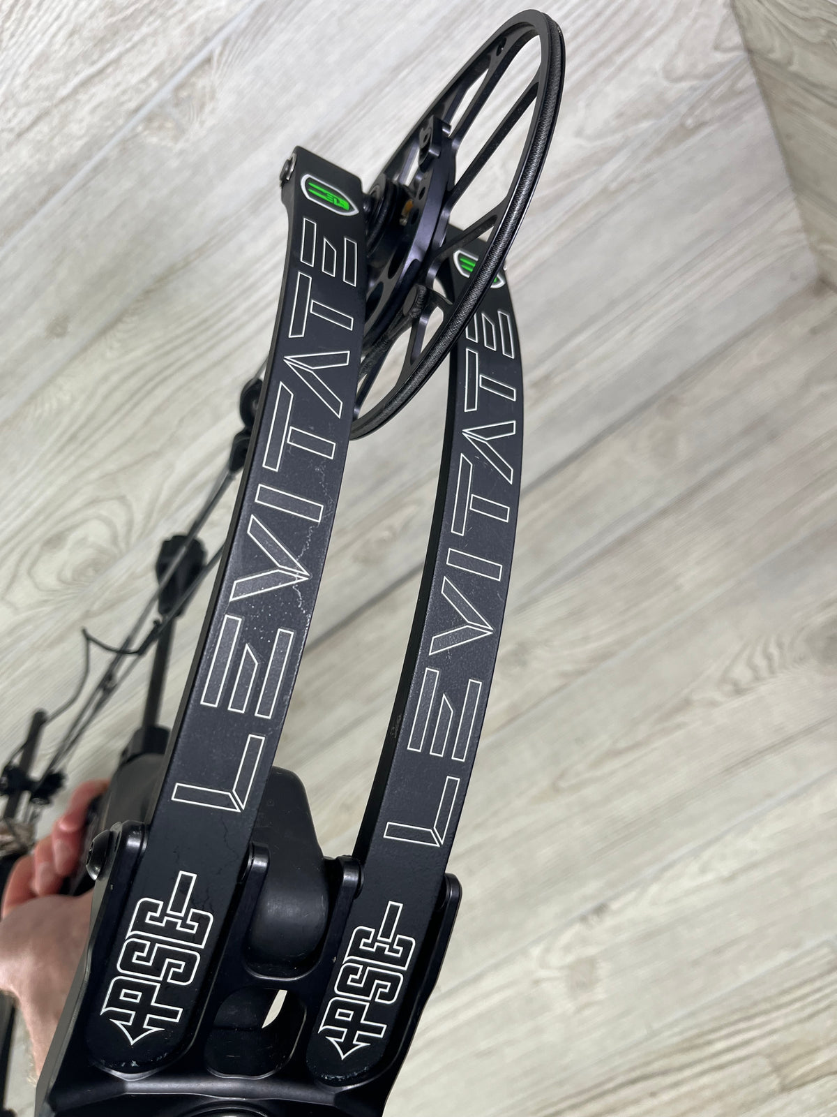Used PSE Carbon Levitate Left Hand EC2 Cam Nock On edition Black