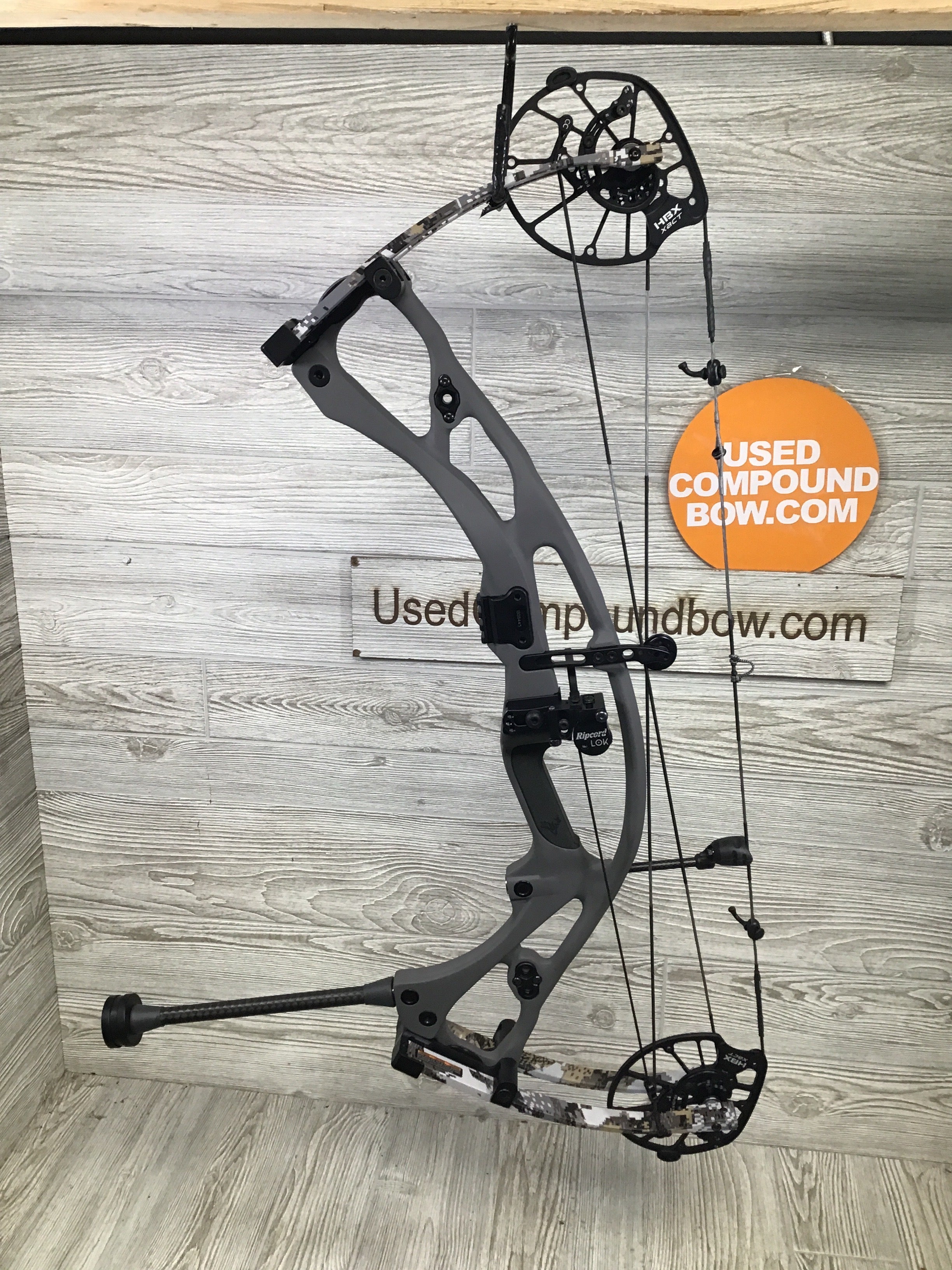 Hoyt RX-8 Left Handed Custom 40-50 lb Tombstone Riser - Elevated 2 Lim ...