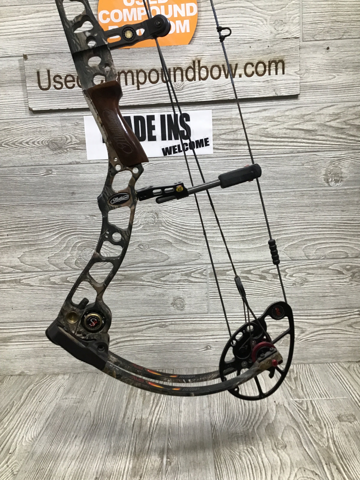 Used Mathews "McPherson Series" Monster 6.0 Right Handed 27.5/70#