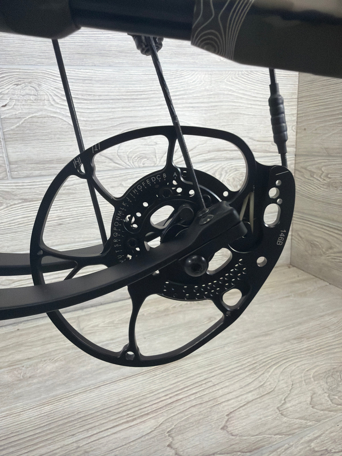 Used Darton Tritech 31 29" 70lb Right Hand First Lite Camo LOADED Bow Pkg