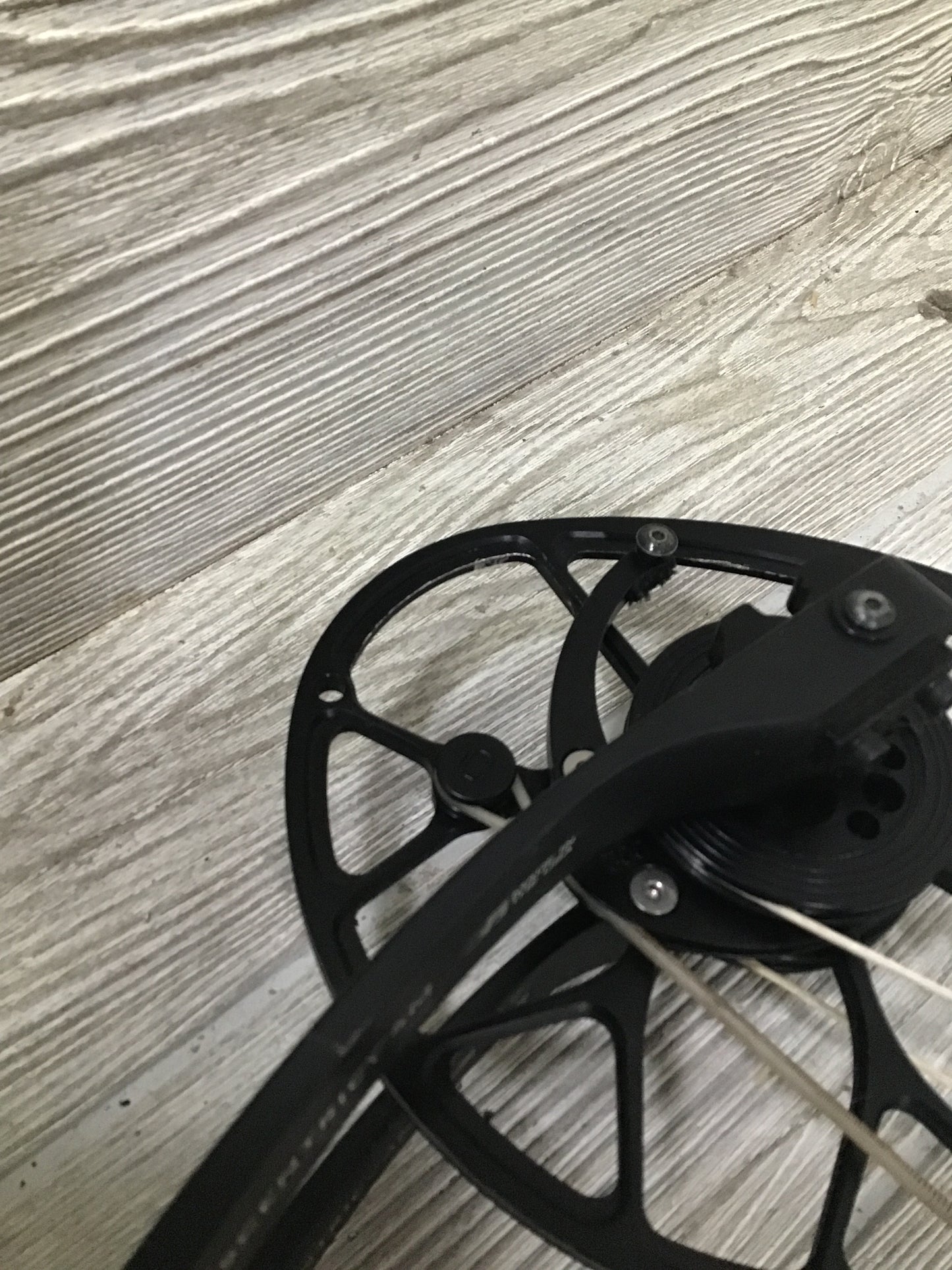 Used Mathews Traverse LH 60lbs Realtree dipped Package