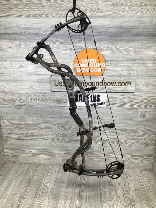 Used Hoyt Carbon Element G3 Right Handed 60-70# RKT
